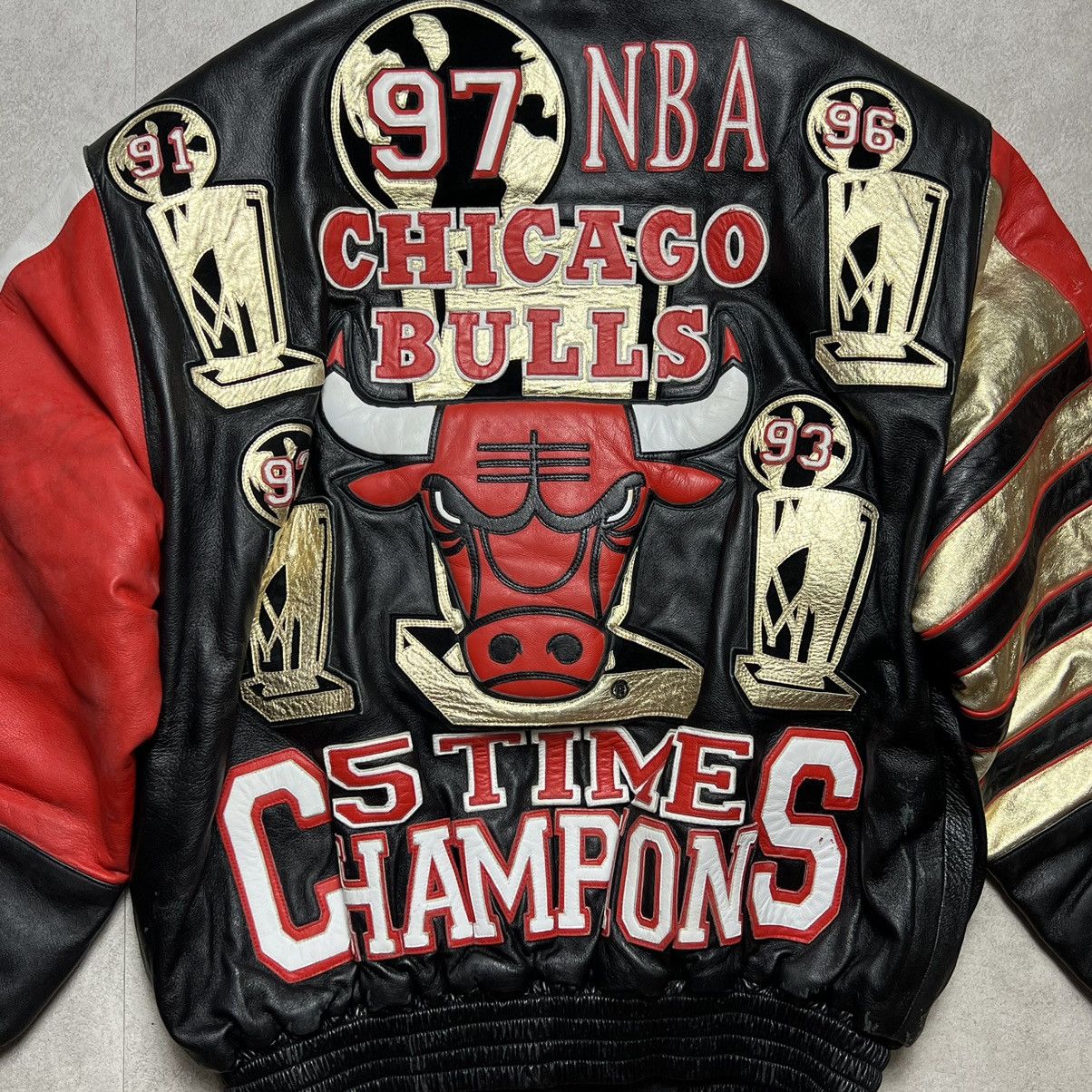 Jeff Hamilton × NBA Jeff Hamilton NBA Bulls 5 Time Champions Leather Jacket Size US M / EU 48-50 / 2 - 3 Thumbnail