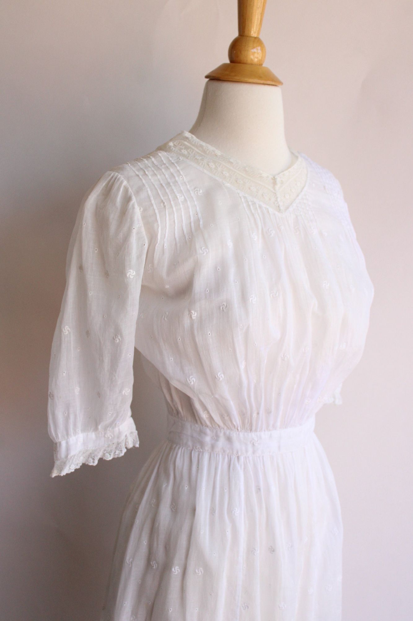 Vintage Vintage Antique 1900s 1910s Dress, Edwardian White Cotton An Size XS / US 0-2 / IT 36-38 - 3 Thumbnail