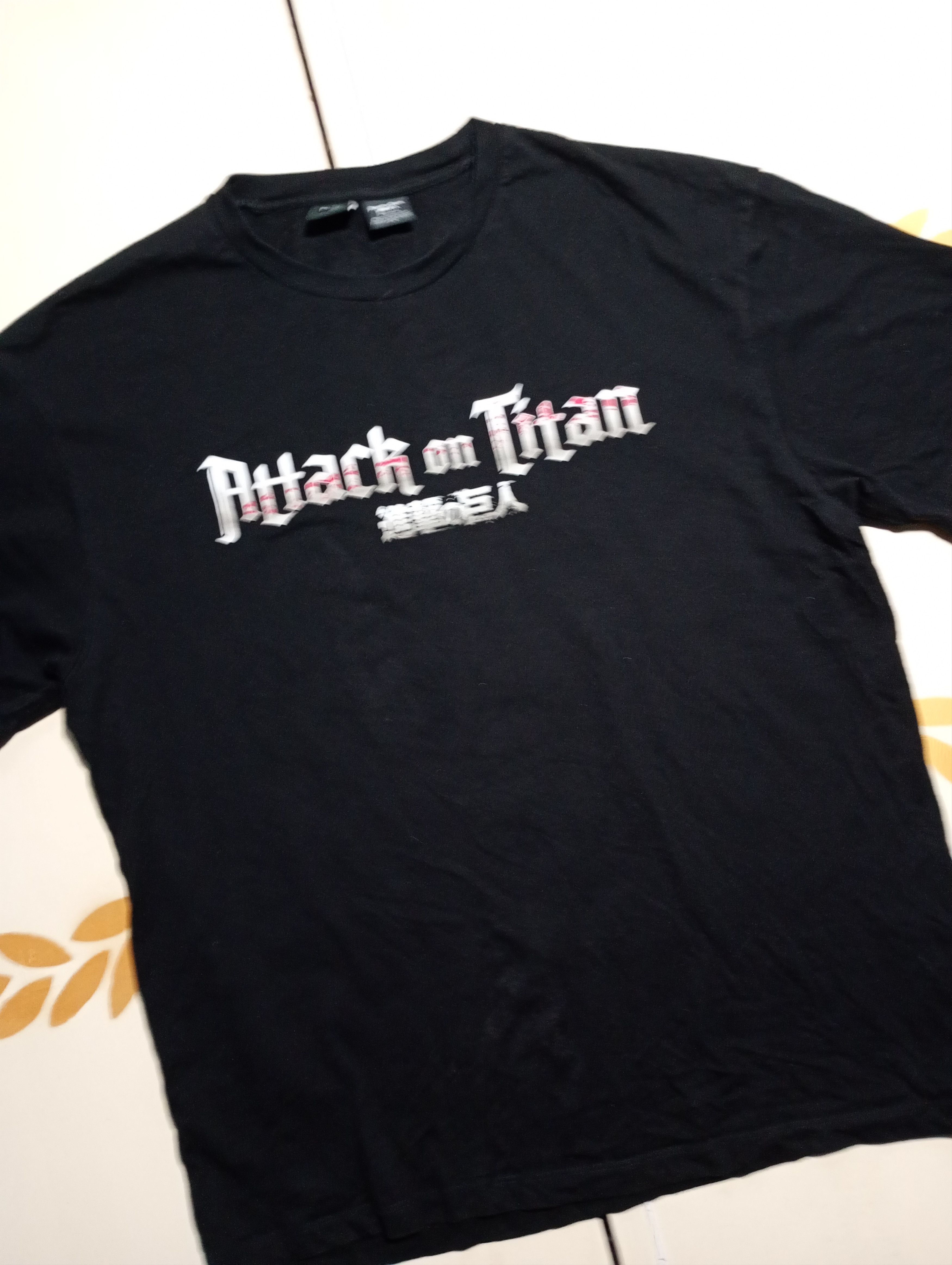 Bershka Bershka Attack on Titan Anime T-Shirt Size US M / EU 48-50 / 2 - 5 Thumbnail