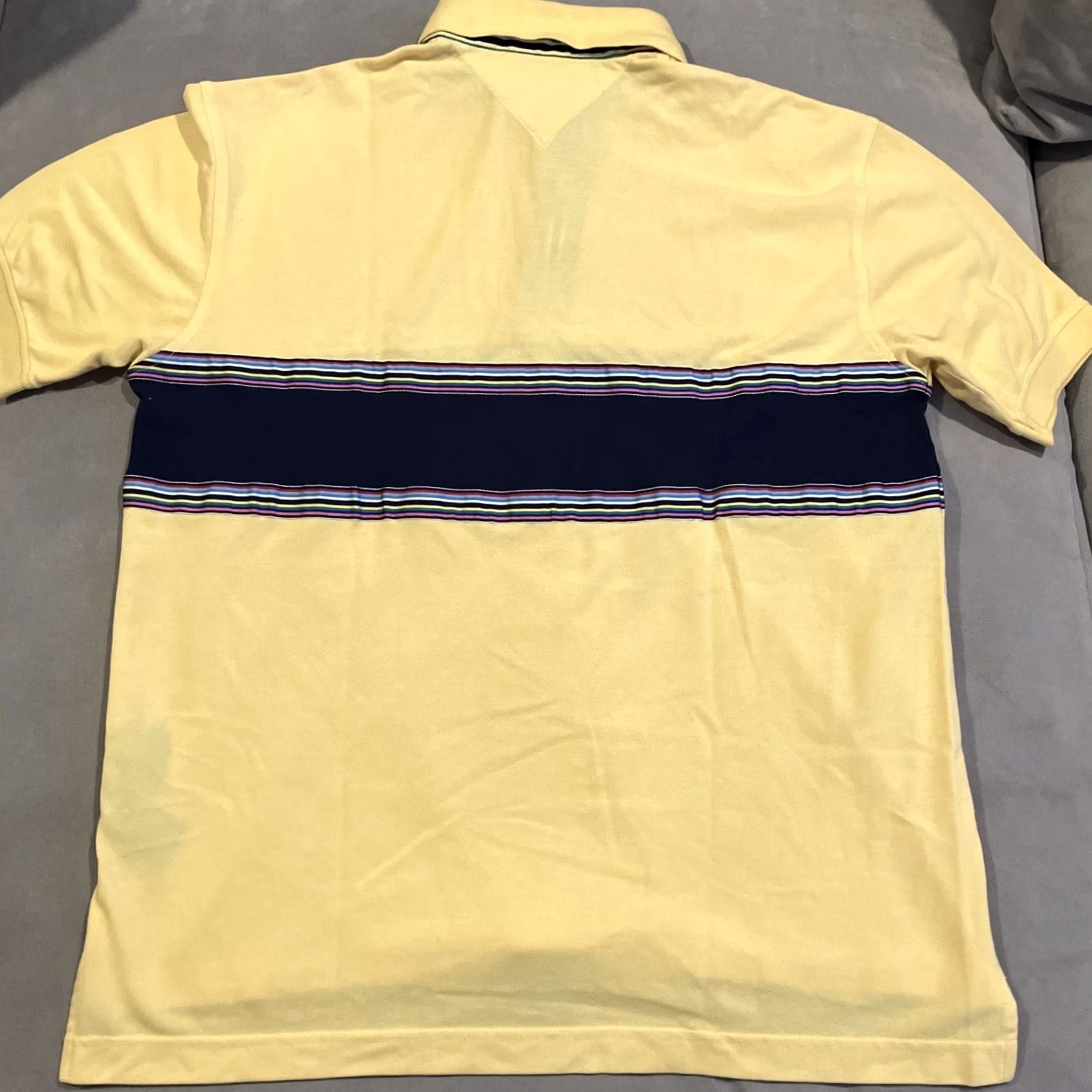 Tommy Hilfiger VINTAGE Tommy Hilfiger Mens L Yellow Short Sleeve Golf Polo Ribbons Size Size US L / EU 52-54 / 3 - 5 Thumbnail