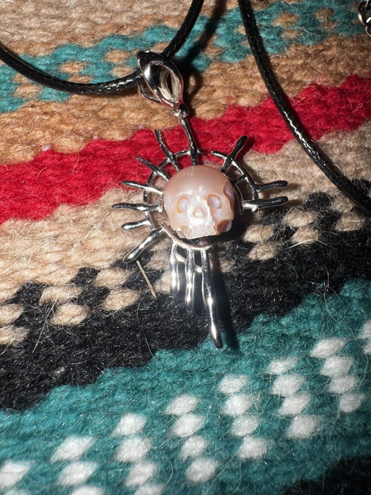 Other Carved pearl skull necklace Size ONE SIZE - 3 Thumbnail