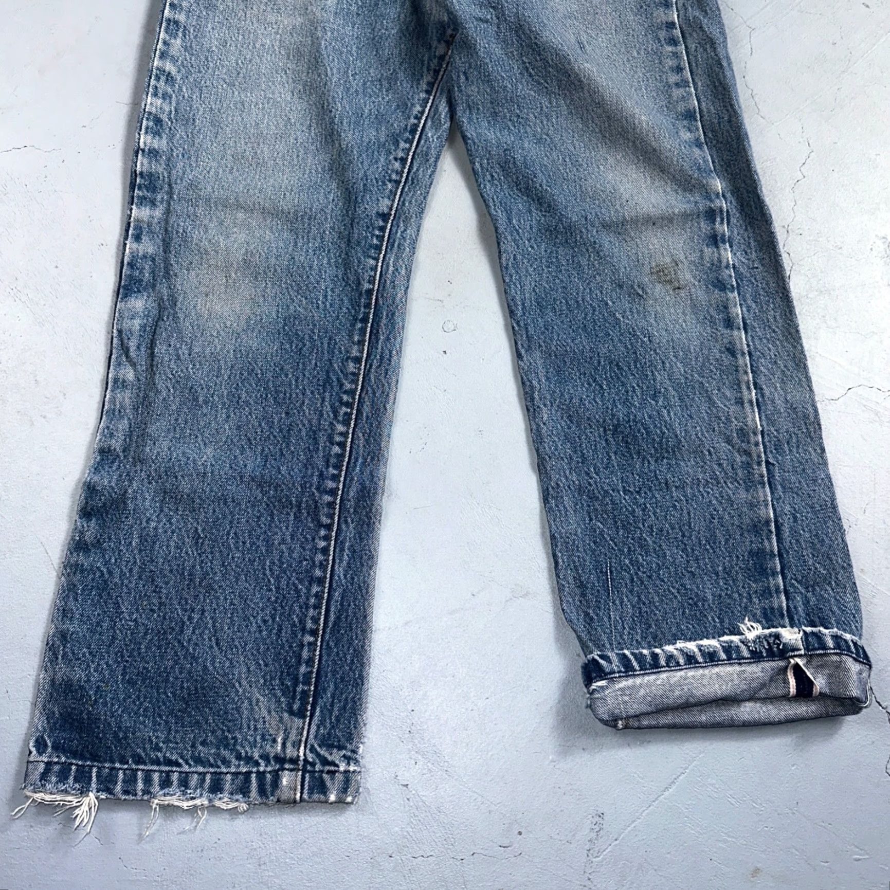 Levi's Levi's 501 XX Jeans Vintage 80s Redline Selvedge USA Light Wash 32x33 28x28 Mens Regular Denim Cotton Blue Button Fly Straight Distressed N/A Size US 32 / EU 48 - 3 Thumbnail