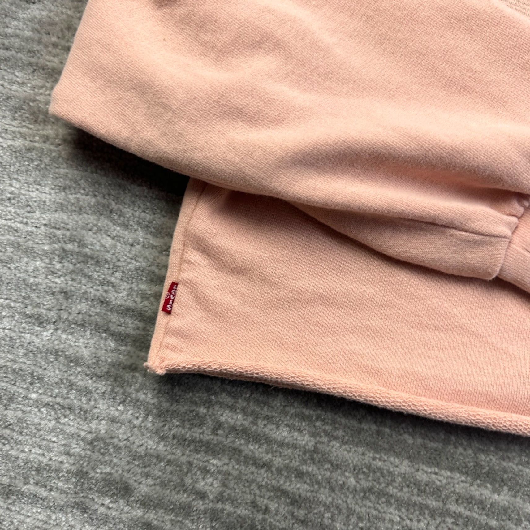 Levi's VINTAGELevi's Sweater Womens M Pink Oversized Crop Hoodie Long Sleeve Logo Size M / US 6-8 / IT 42-44 - 6 Thumbnail
