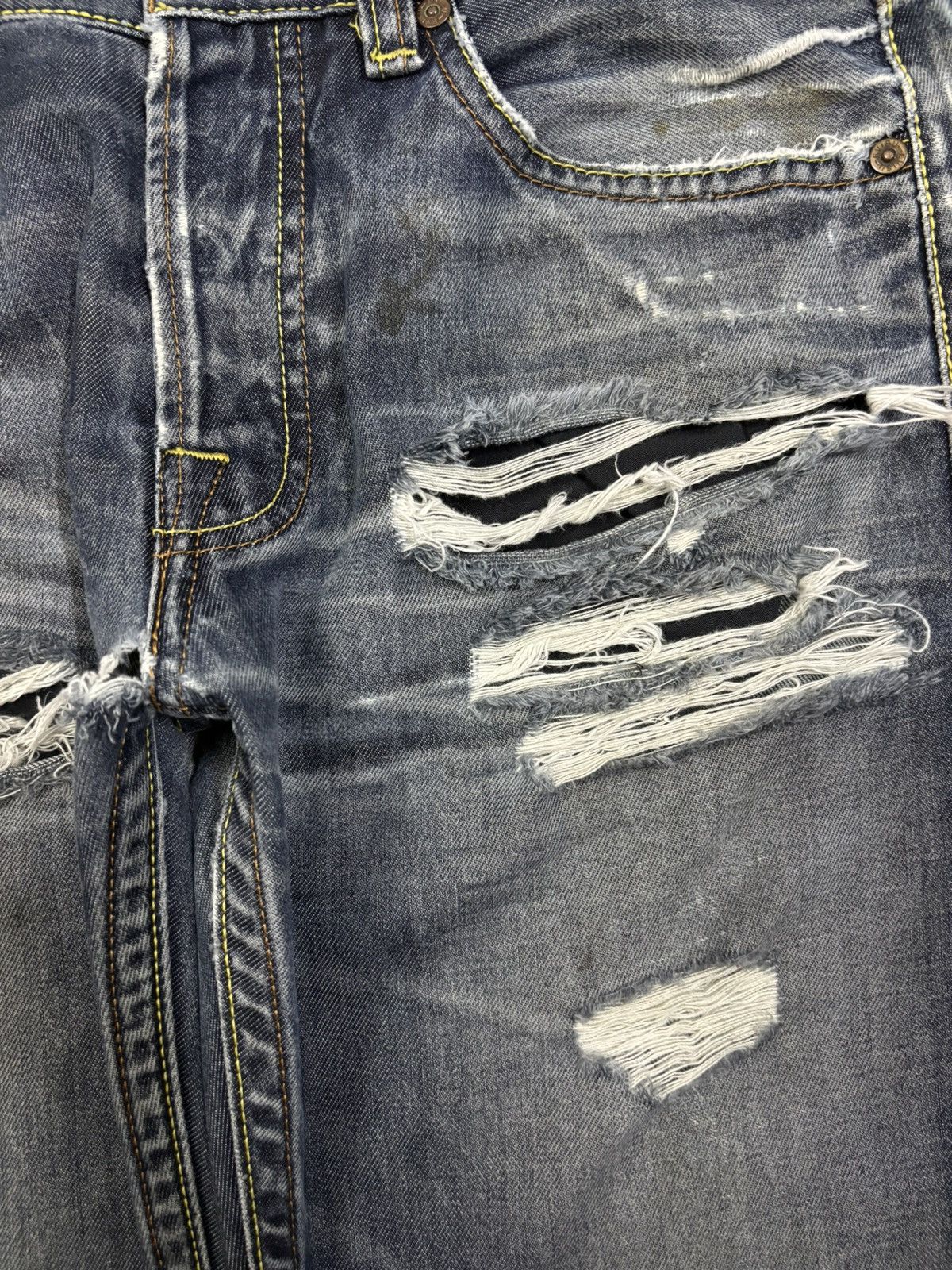 Evisu Vintage 2000s Evisu Ramen Heavy Distressed Grunge Jeans Size US 31 - 5 Thumbnail