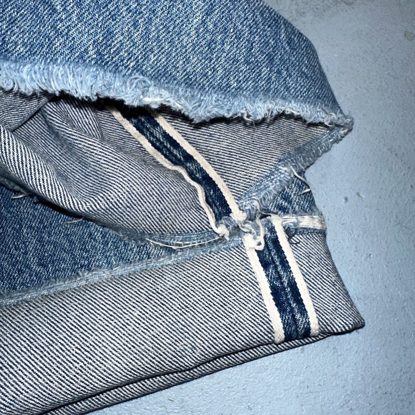 Levi's VINTAGE Levi's 501 Jeans Men Adult XX Light Wash 80s USA Straight Fit 29x25 Denim Size US 26 / EU 42 - 4 Thumbnail
