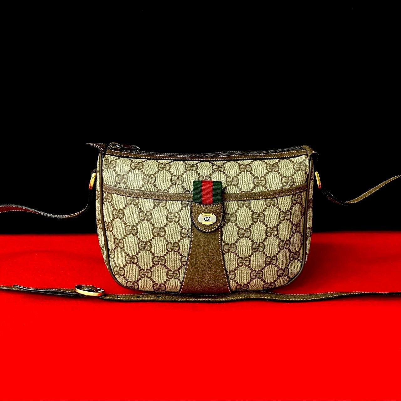 Gucci Gucci Gucci Old Gucci GG Logo Leather Shoulder Bag Leather Shoulder Bag Size ONE SIZE - 1 Thumbnail