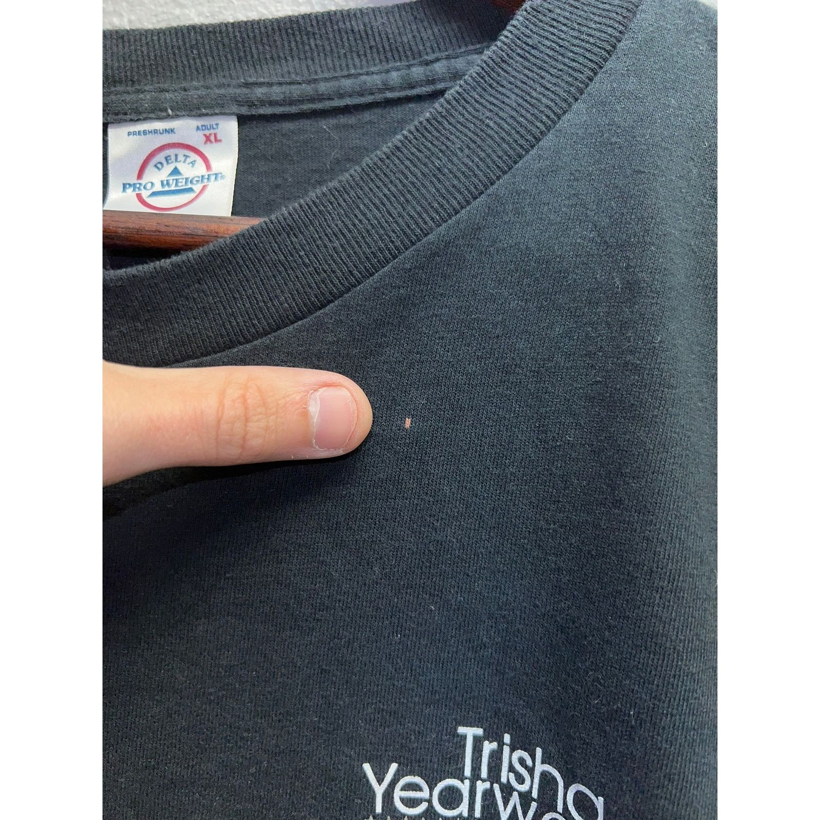 Delta Vintage Trisha Yearwood Shirt Inside Out Tour Local Crew Tee Size US XL / EU 56 / 4 - 4 Thumbnail
