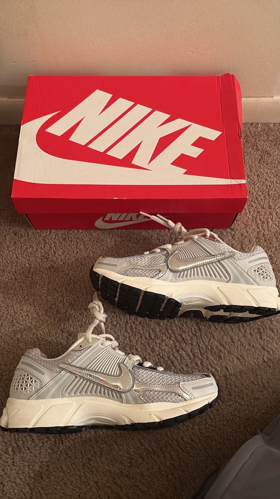 Nike Nike zoom vomero 5 Size US 8 / EU 41 - 5 Thumbnail