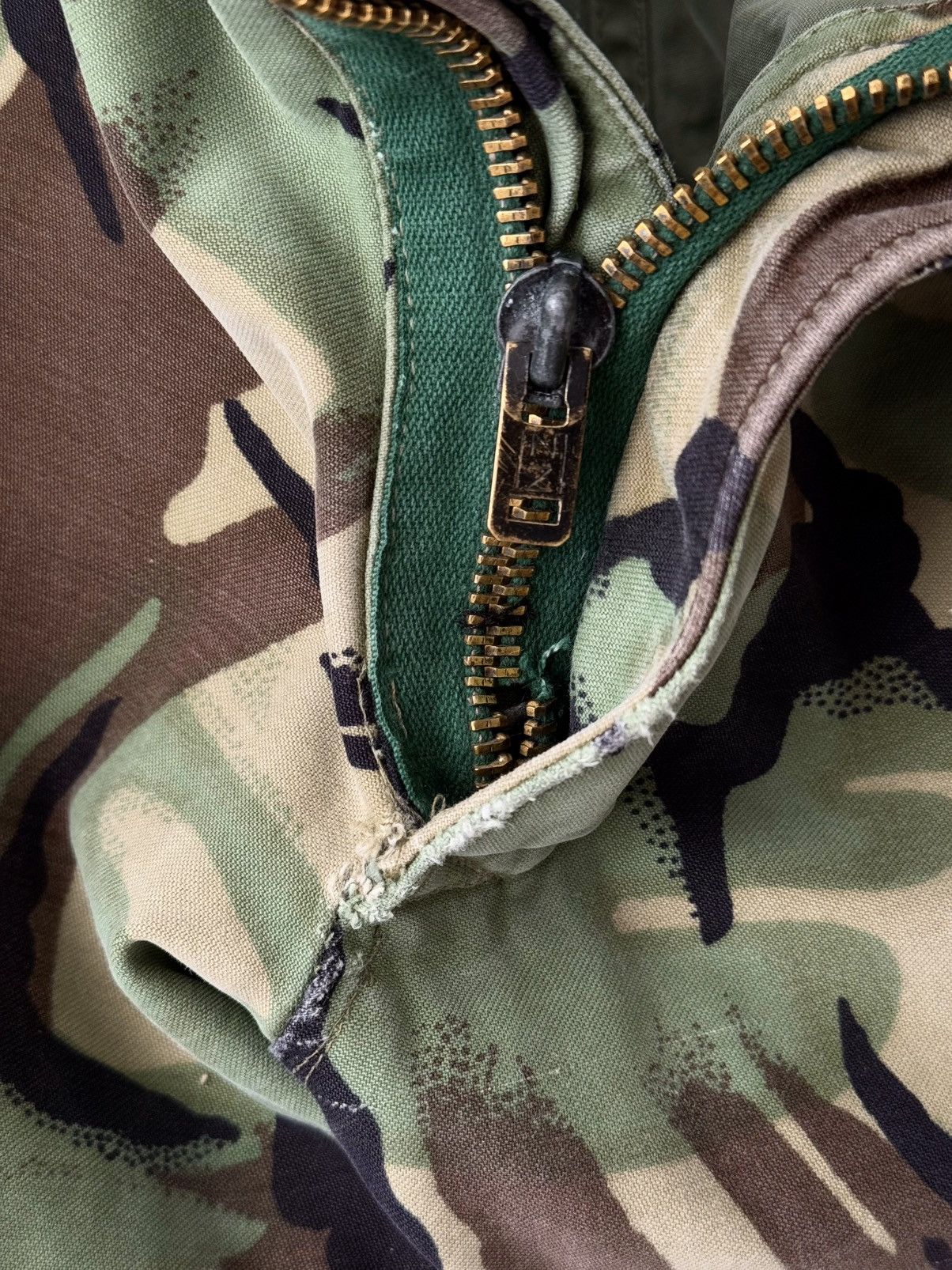 Vintage 1968 Pattern Vintage British Army DPM Camo Combat Suit Size US L / EU 52-54 / 3 - 13 Thumbnail