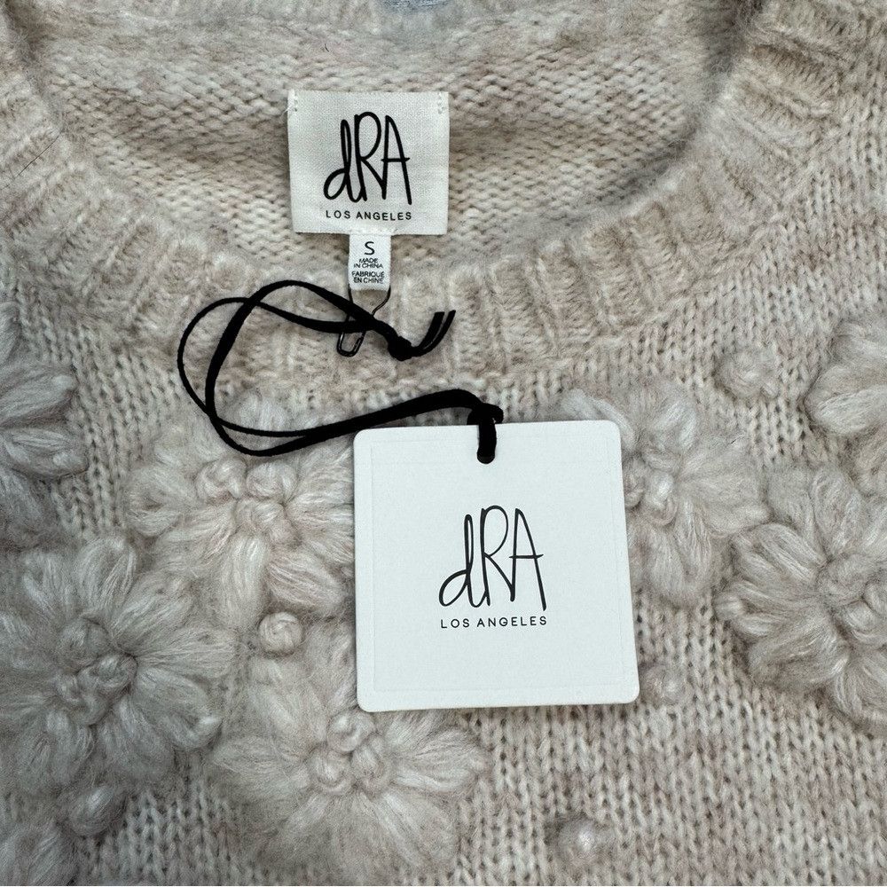 Other NWT New DRA Oatmeal Cynthia Floral Embroidered Wool Blend S Size S / US 4 / IT 40 - 6 Thumbnail