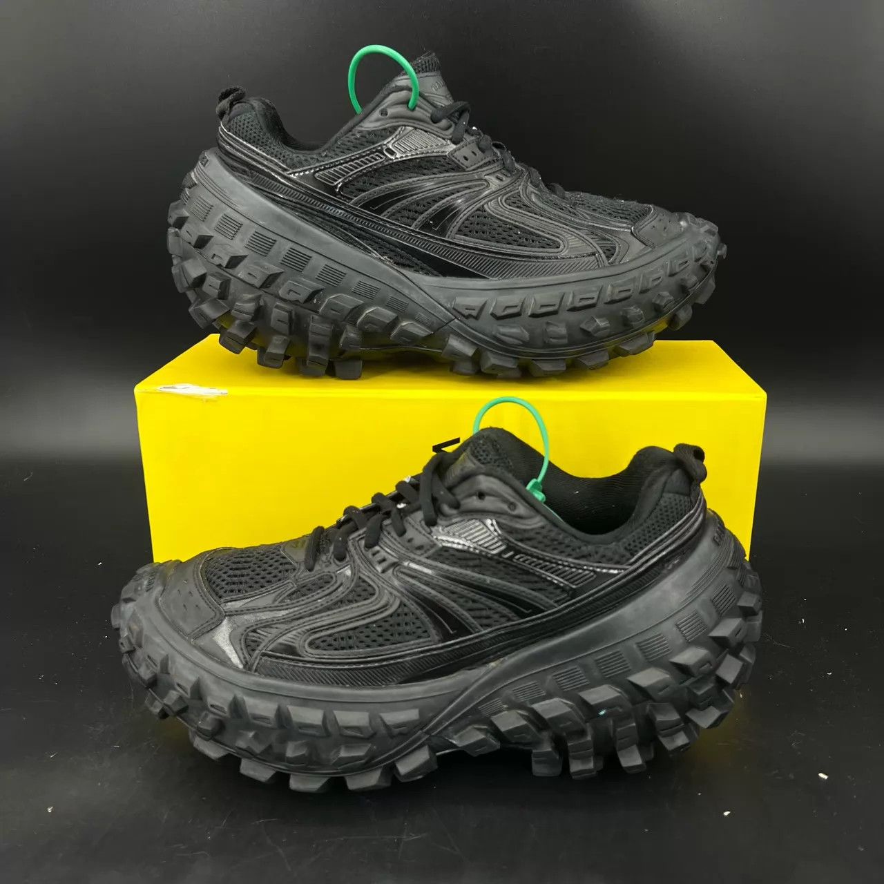 Balenciaga Balenciaga Triple S Women's 38 Black Like New Original Box Size US 8 / IT 38 - 3 Thumbnail