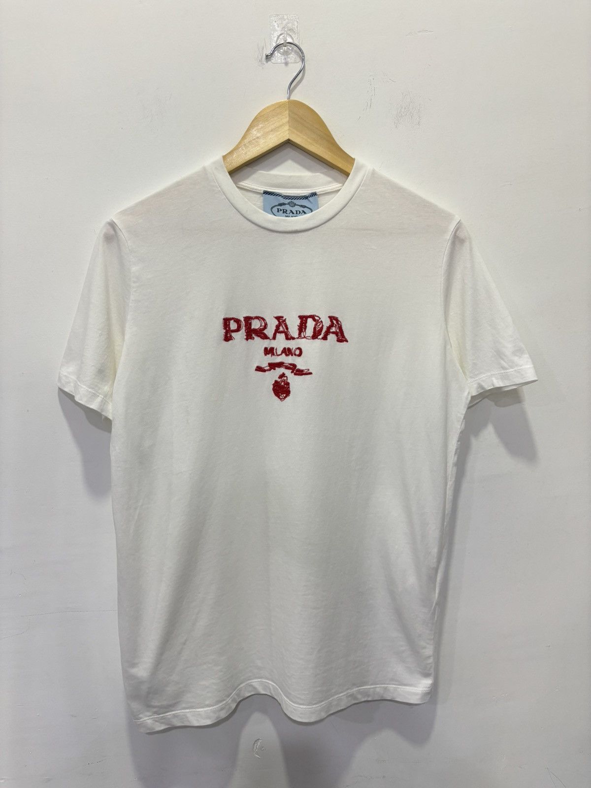 Prada Prada Embroidery Tshirt Size US M / EU 48-50 / 2 - 1 Thumbnail