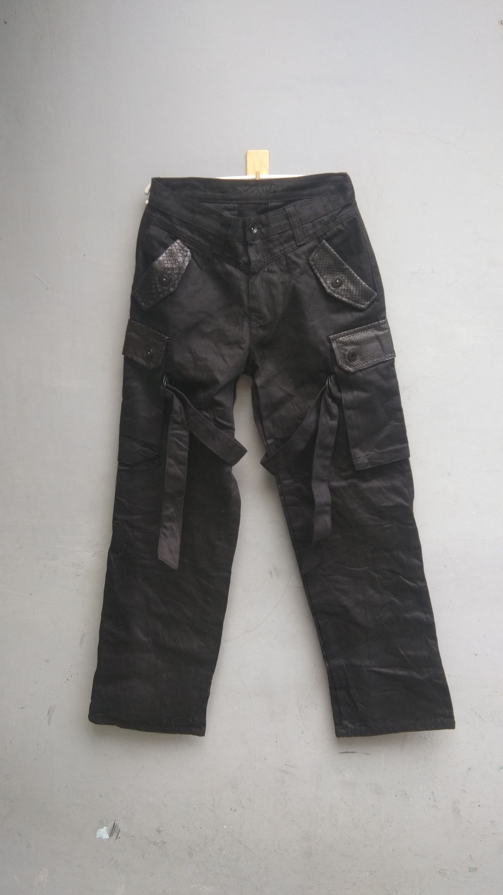 Fuga black bondage pants