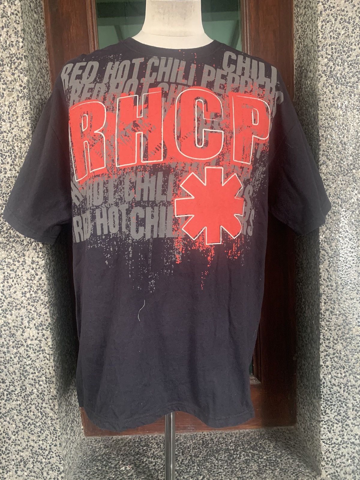 Band Tees × Vintage Vintage Red Hot Chili Peppers Rock Band T shirt Size US L / EU 52-54 / 3 - 1 Thumbnail