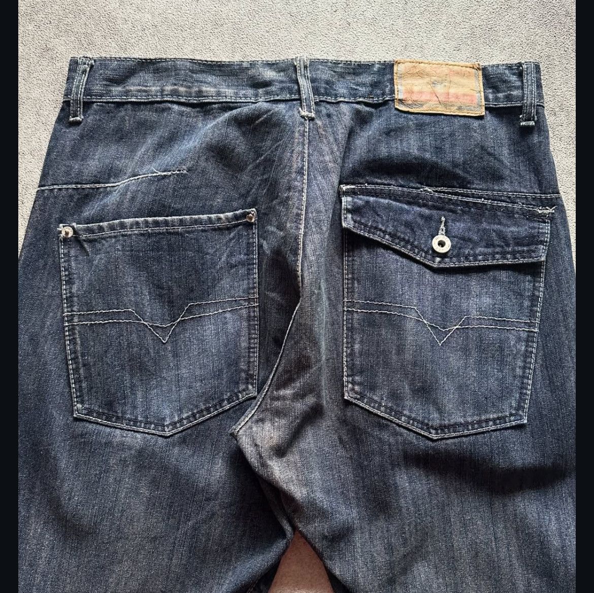 Japanese Brand 2000s Diesel Ifsix Twisted Wash Jeans y2k Lgb Size US 34 / EU 50 - 3 Thumbnail