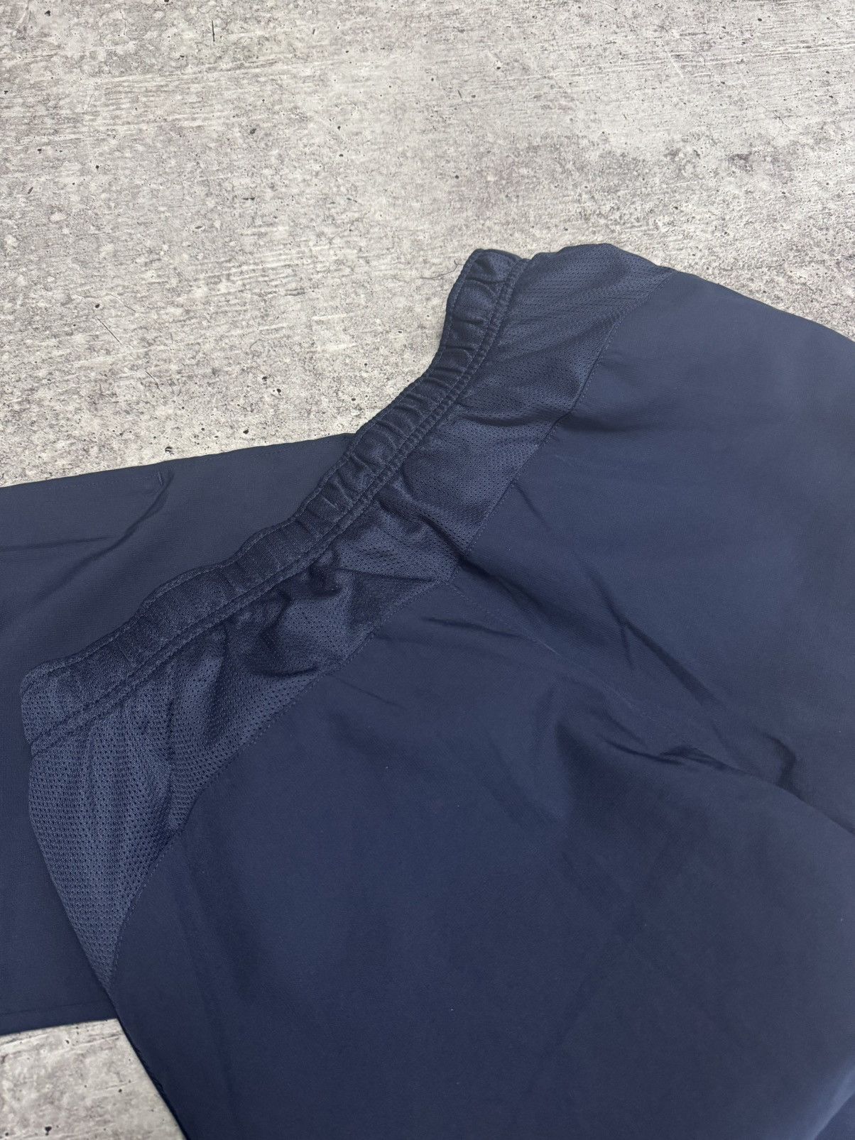 Nike Nike Vintage Nylon Pants Joggers Streetwear Y2K Size US 32 / EU 48 - 4 Thumbnail