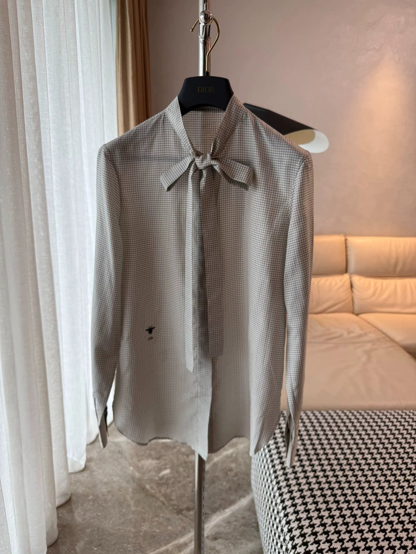 Dior Dior Silk Ribbon Bee Embroidery Classic Shirt, Size 34, New Size XS / US 0-2 / IT 36-38 - 2 Thumbnail