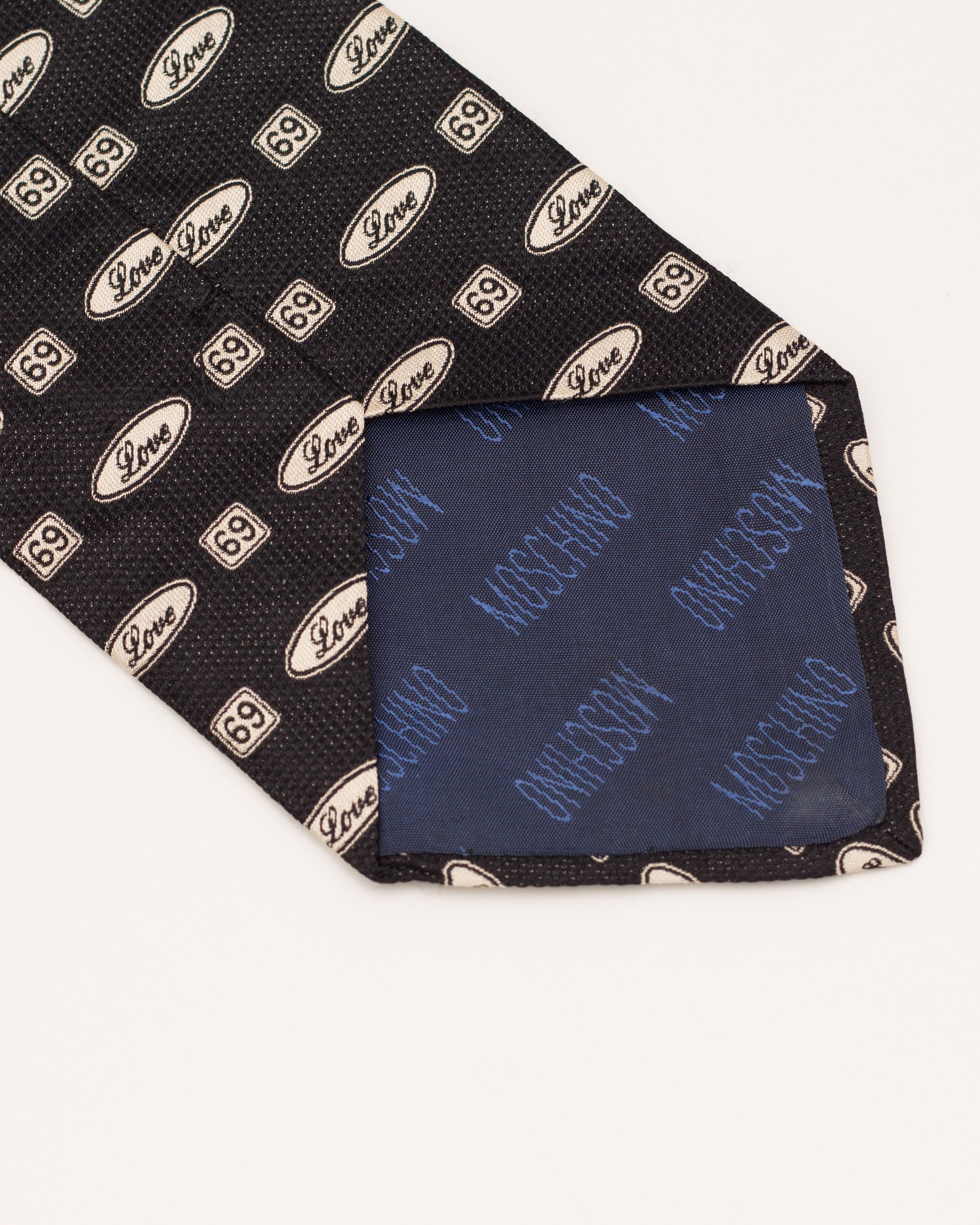 Moschino Vintage Silk Tie Love 69 Pattern Size ONE SIZE - 8 Thumbnail