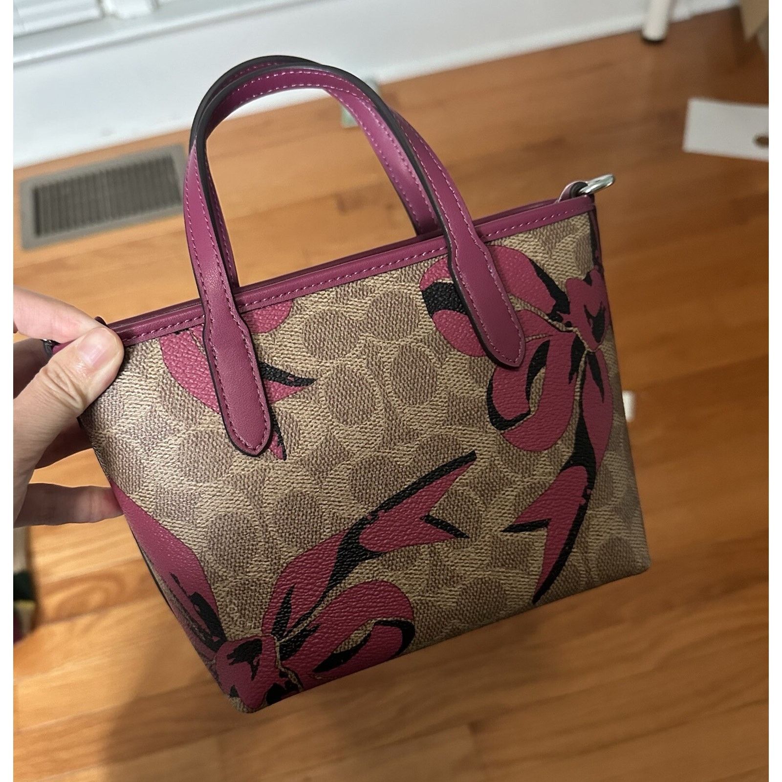Coach NWT COACH CY736 City MINI Tote Bag Signature Leather Bow Size ONE SIZE - 2 Thumbnail