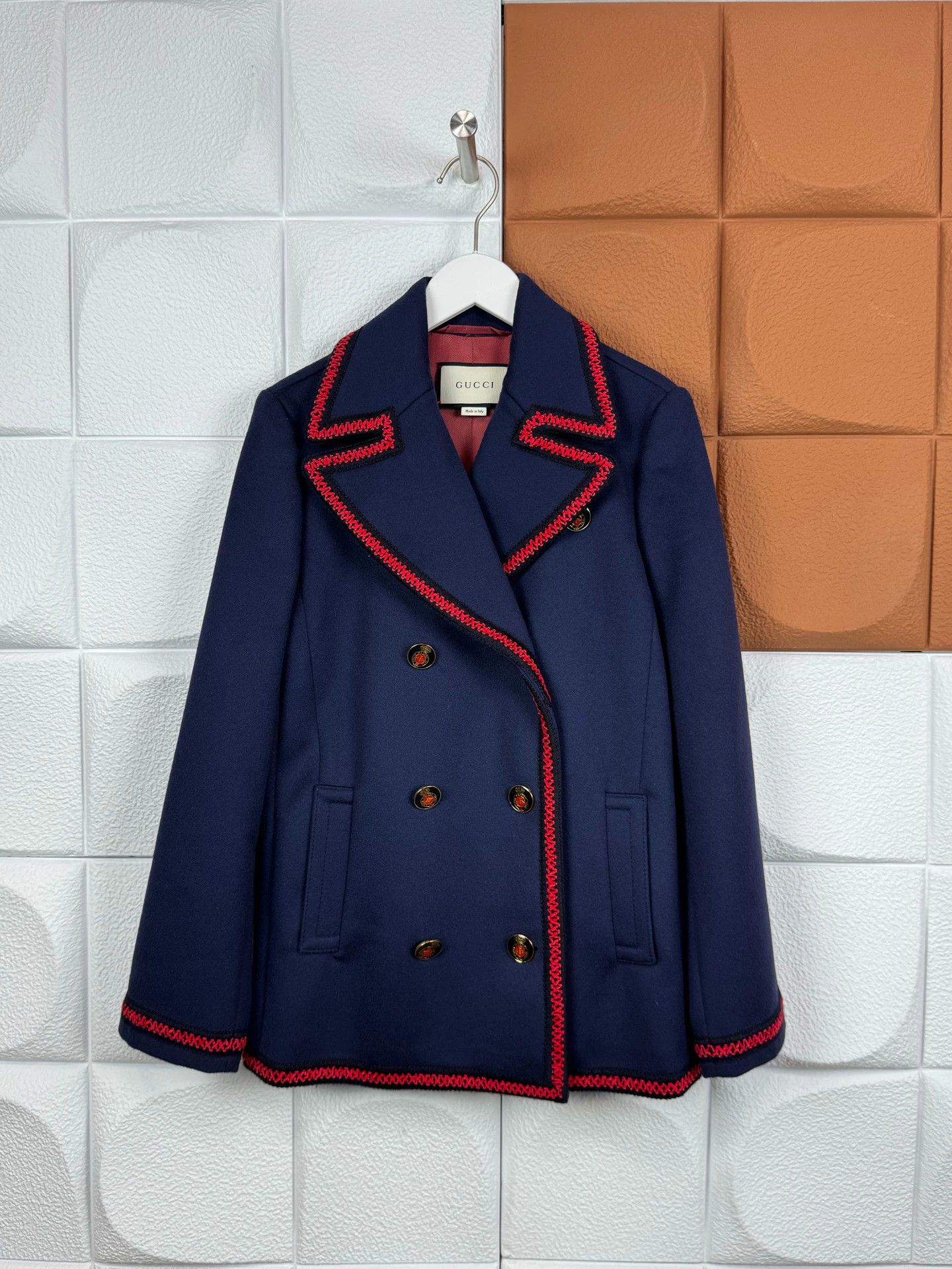 Gucci Gucci Double-Breasted Blazer 40 New Size S / US 4 / IT 40 - 1 Thumbnail