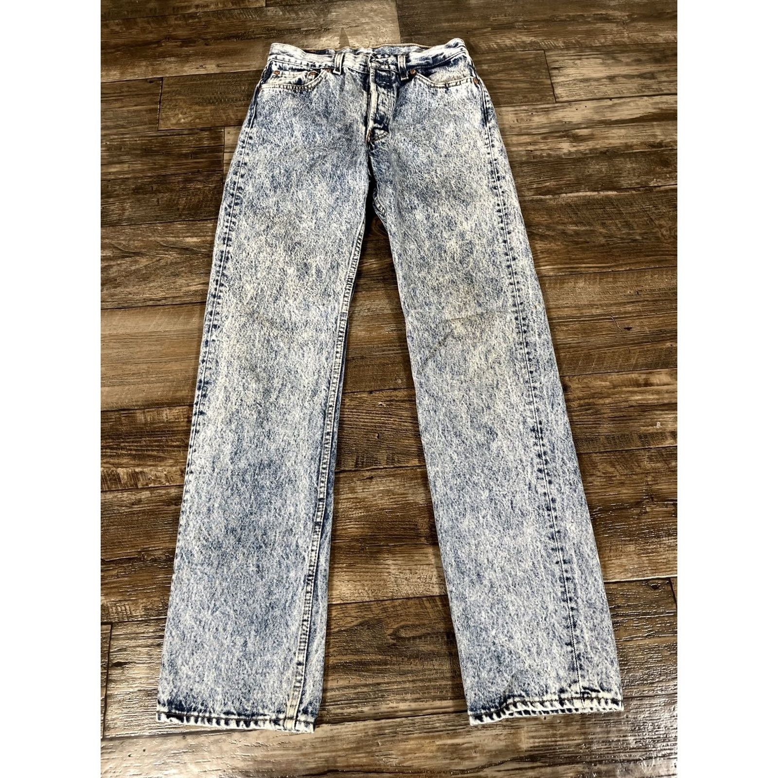 Levi's VINTAGE Levi's 501 Jeans Men 28x32 Blue Acid Wash Button Fly 501 0109 USA 80s Jeans Women Mens Girls Size US 28 / EU 44 - 2 Thumbnail