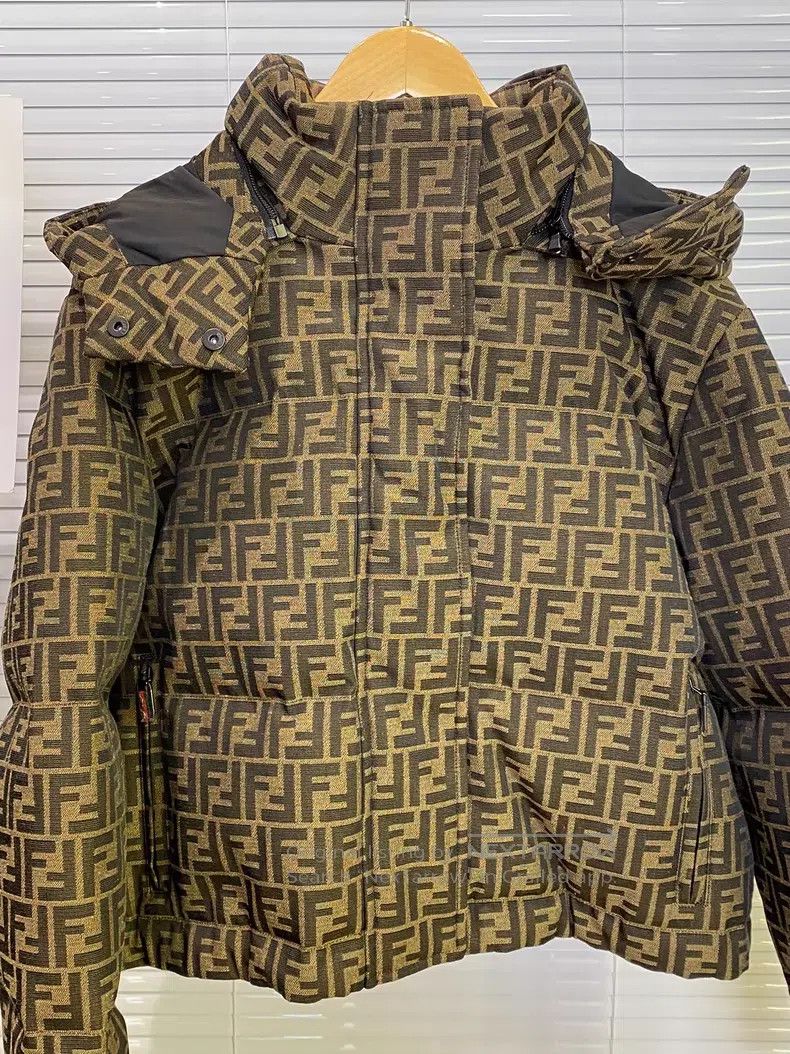 Fendi Fendi FF Printed Down Jacket Size XS / US 0-2 / IT 36-38 - 3 Thumbnail