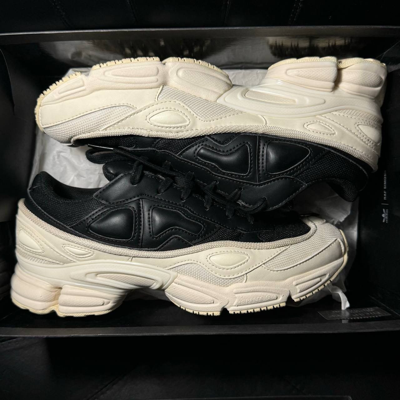 Adidas × Raf Simons Adidas Raf Simons ozweego Cream White FW18 Size US 7.5 / EU 40-41 - 10 Thumbnail