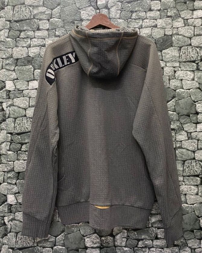 Oakley Vintage Oakley Sportwear Hoodies Size US XL / EU 56 / 4 - 2 Thumbnail