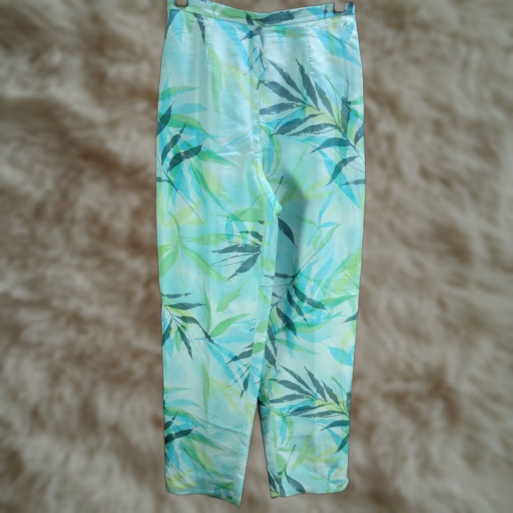 Vintage Vtg David Warren Blue Silk Pants Tapered High Rise Leaves Sz 6 Womens Silk Pants Chino Lined Inseam 29"} Size 28" / US 6 / IT 42 - 1 Thumbnail