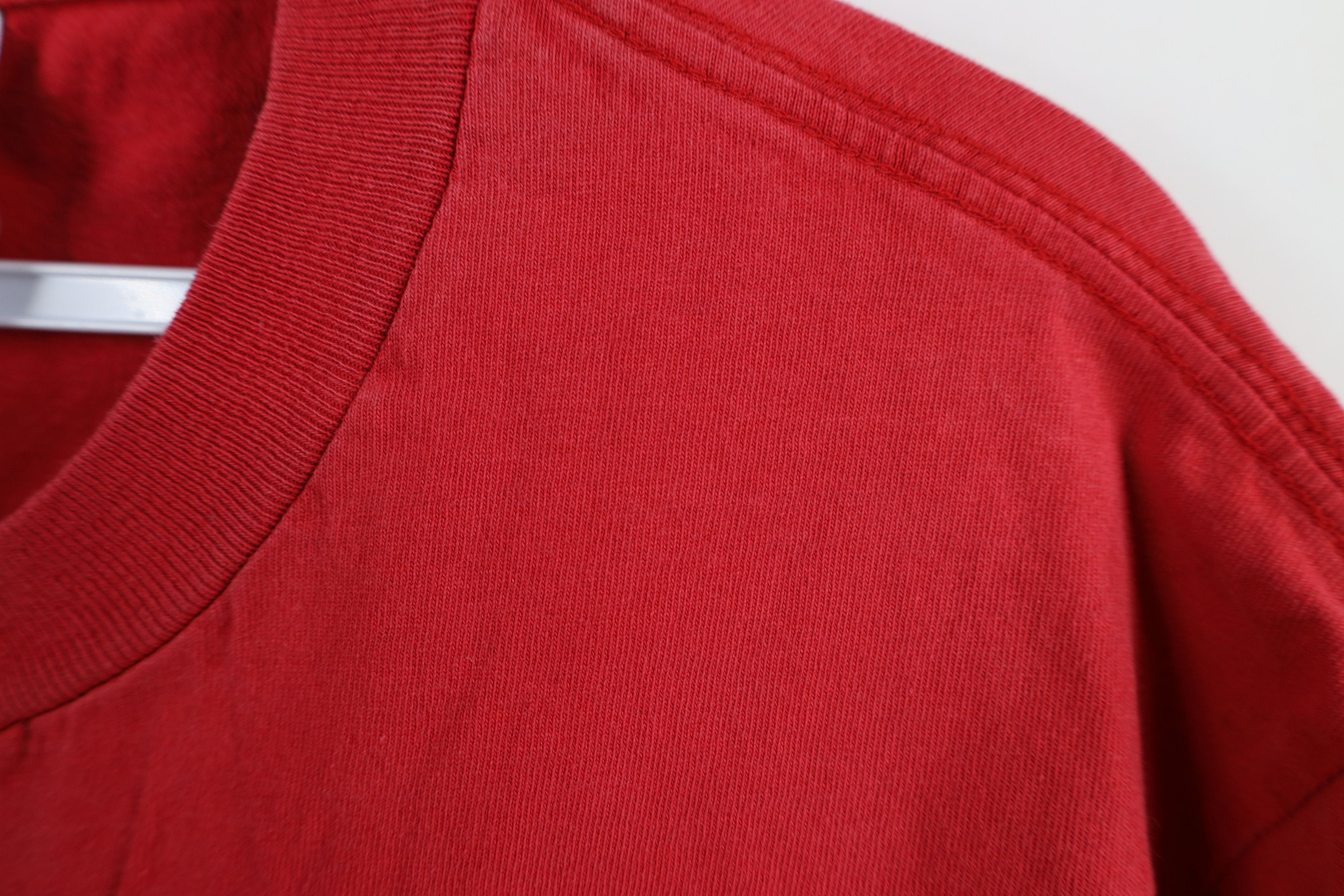 Vintage Vintage 90s Y2K Streetwear Alaska Moose Bear T-Shirt Red Size US L / EU 52-54 / 3 - 9 Thumbnail