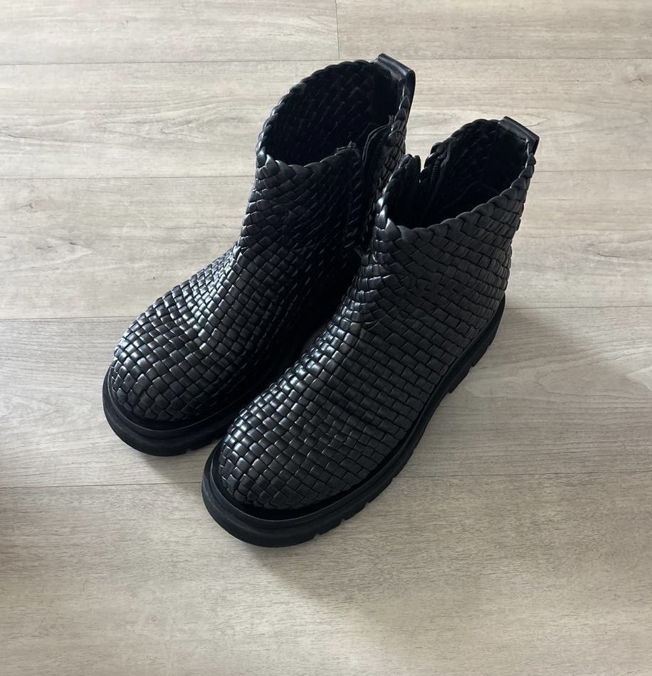 Bottega Veneta $5k Bottega Veneta Lug Ankle Boot Size US 13 / EU 46 - 2 Thumbnail