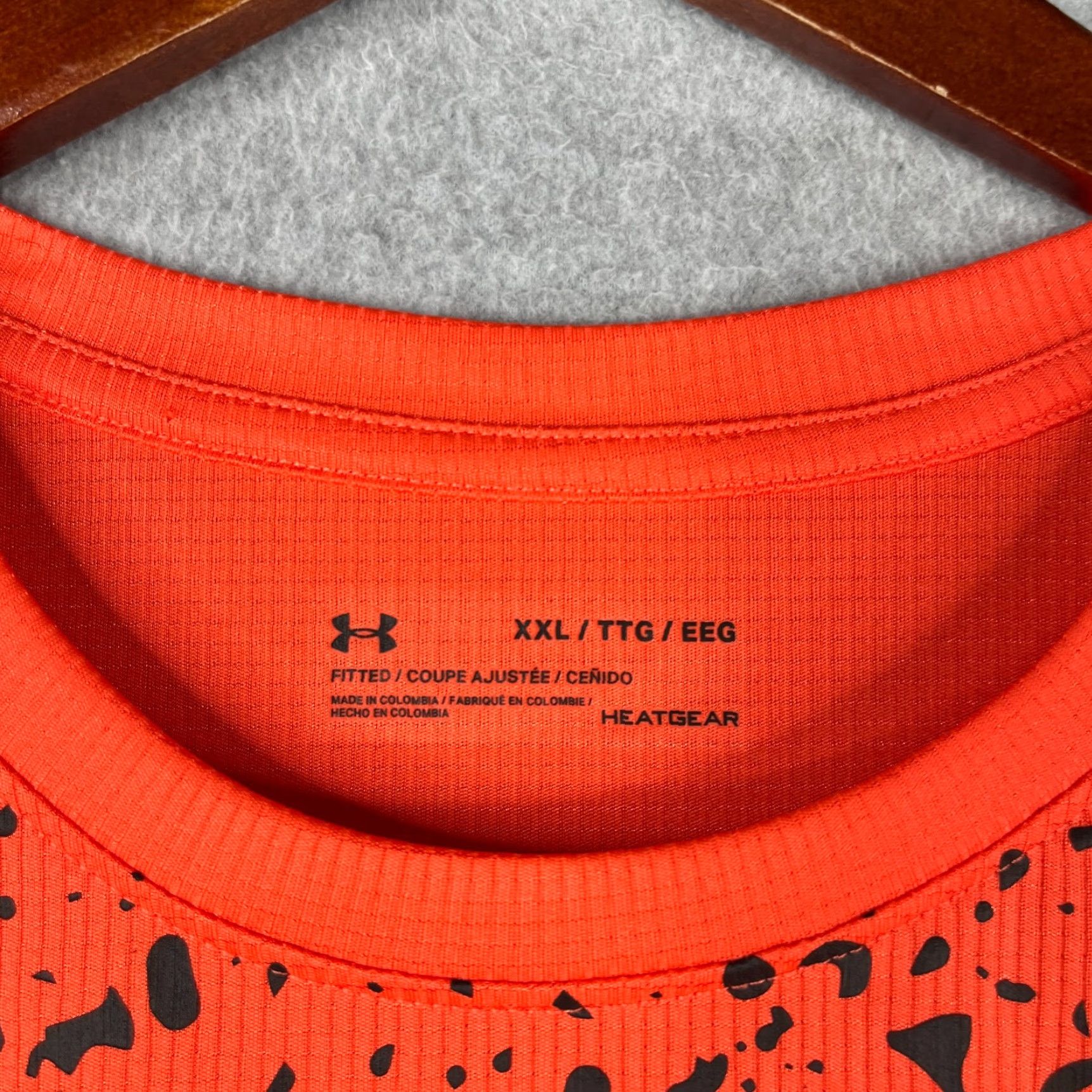 Under Armour VINTAGE not applicable; Under Armour HeatGear Gym Shirt 2XL Orange Black print Stretch Lightweight mens Size US XXL / EU 58 / 5 - 4 Thumbnail