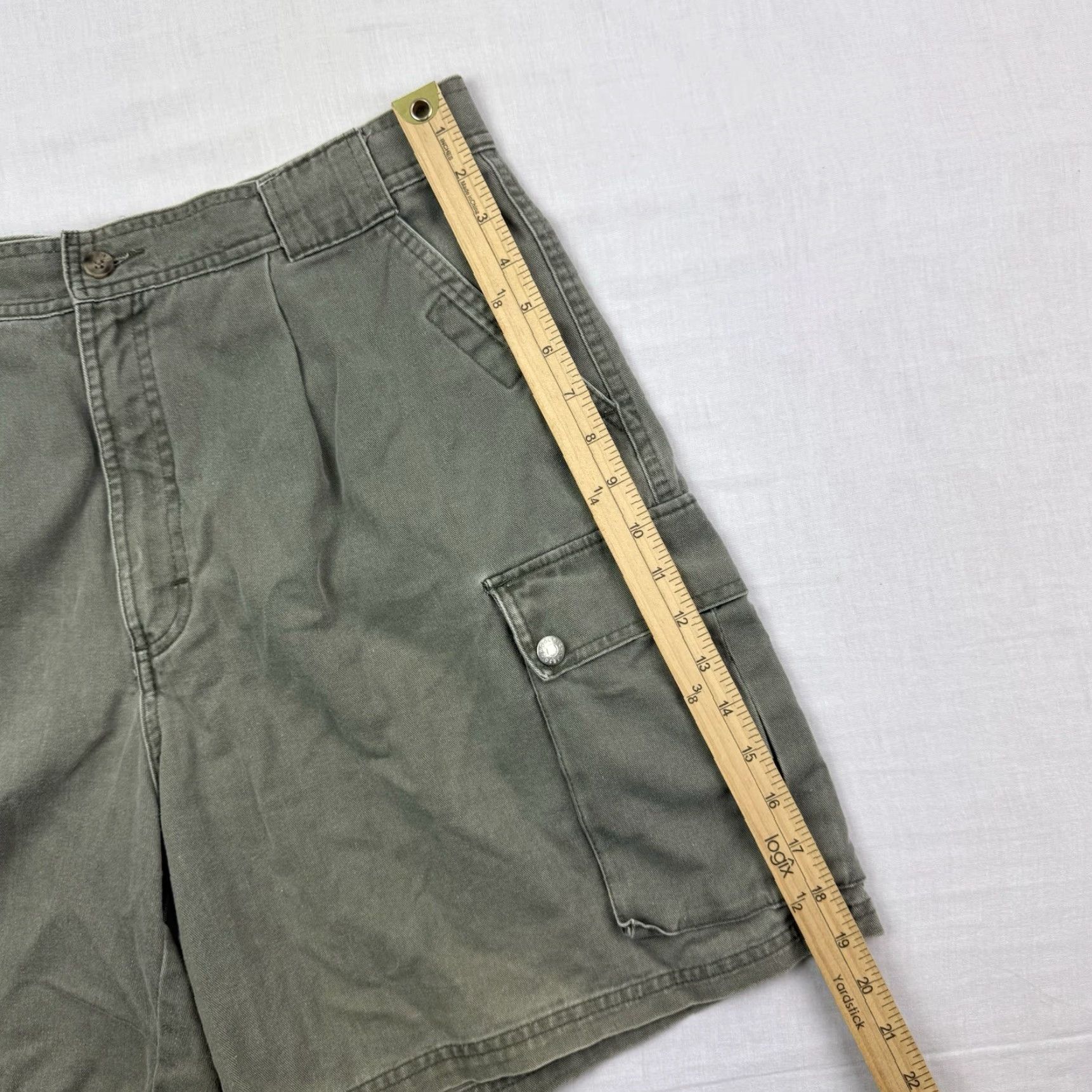 Vintage VINTAGE Woolrich Cargo Shorts Adult 32 Green Tech Grunge Y2K Pockets Mens Size US 32 / EU 48 - 7 Thumbnail