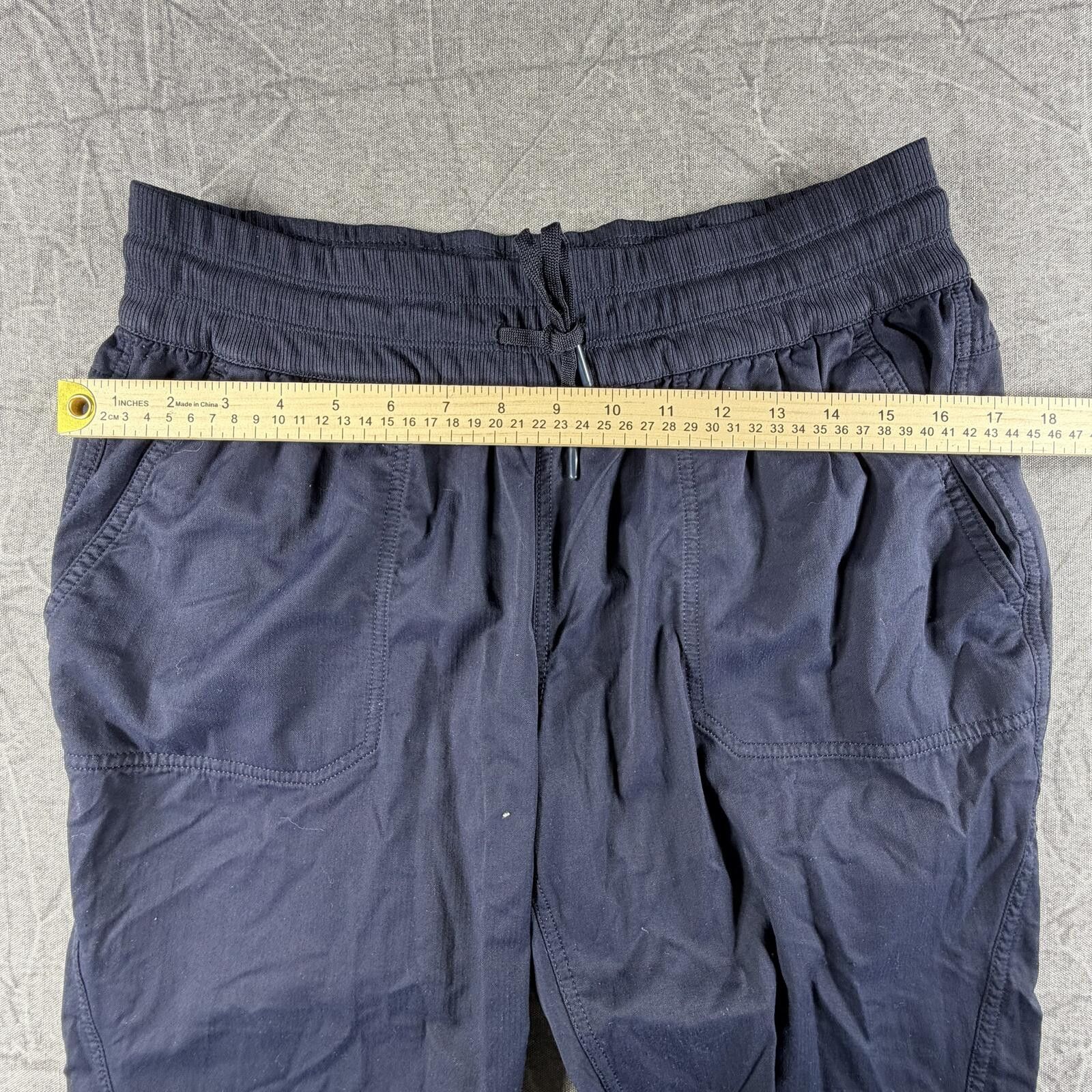 The North Face The Northface Pants Women's L Navy S21 Cropped NF0A4AQE Size 28" / US 6 / IT 42 - 4 Thumbnail