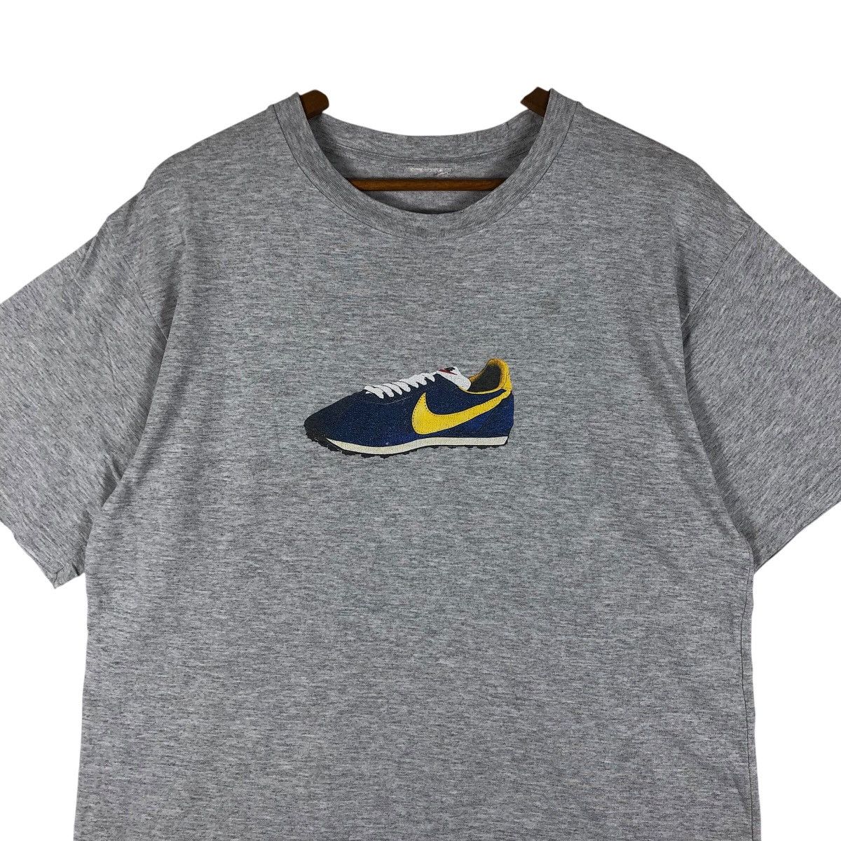 Nike NIKE Vintage Cortez Shoes Printed T-Shirt Size US XL / EU 56 / 4 - 2 Thumbnail