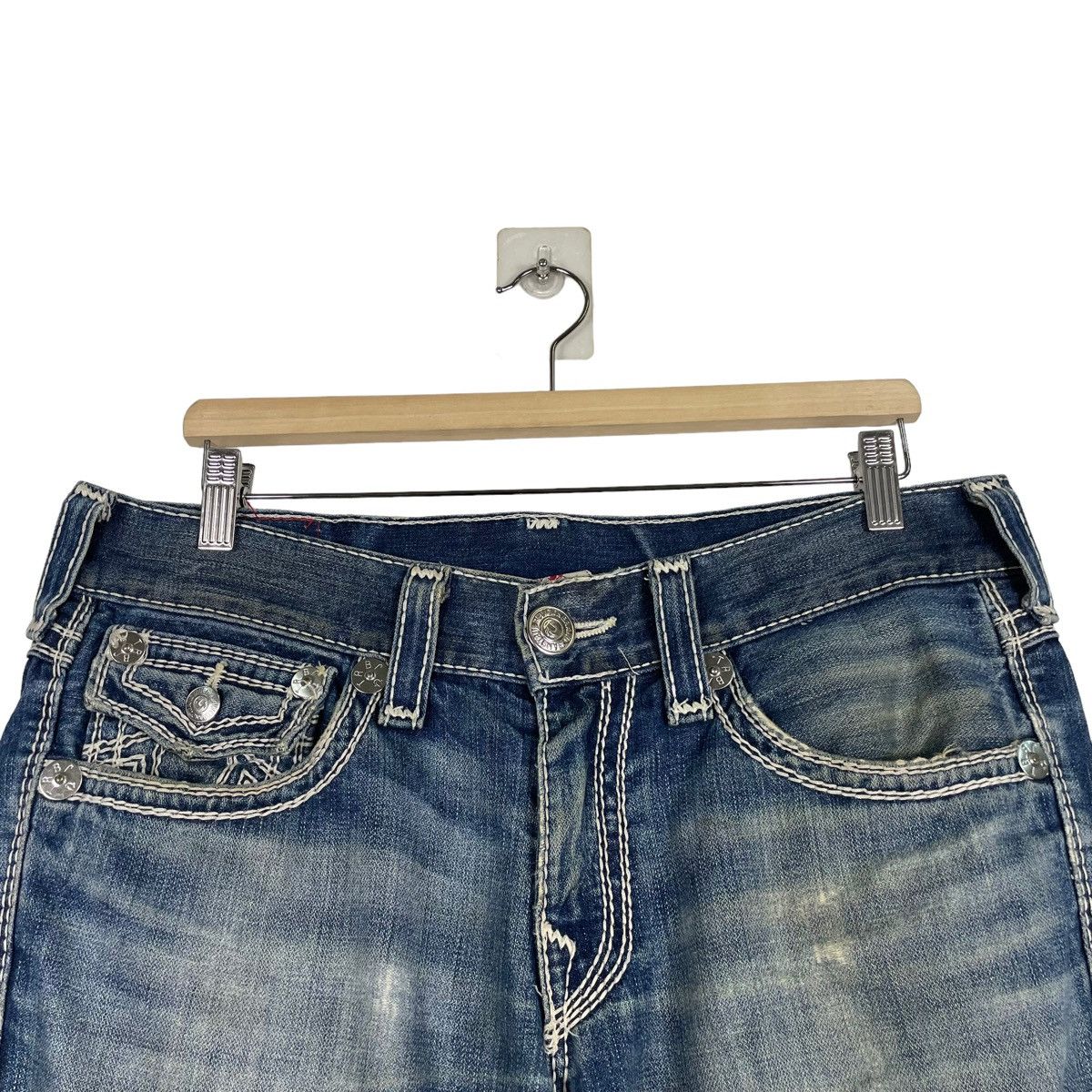 True Religion 💥TRUE RELIGION RICKY BIG DISTRESSED DENIM JEAN Size US 34 / EU 50 - 4 Thumbnail