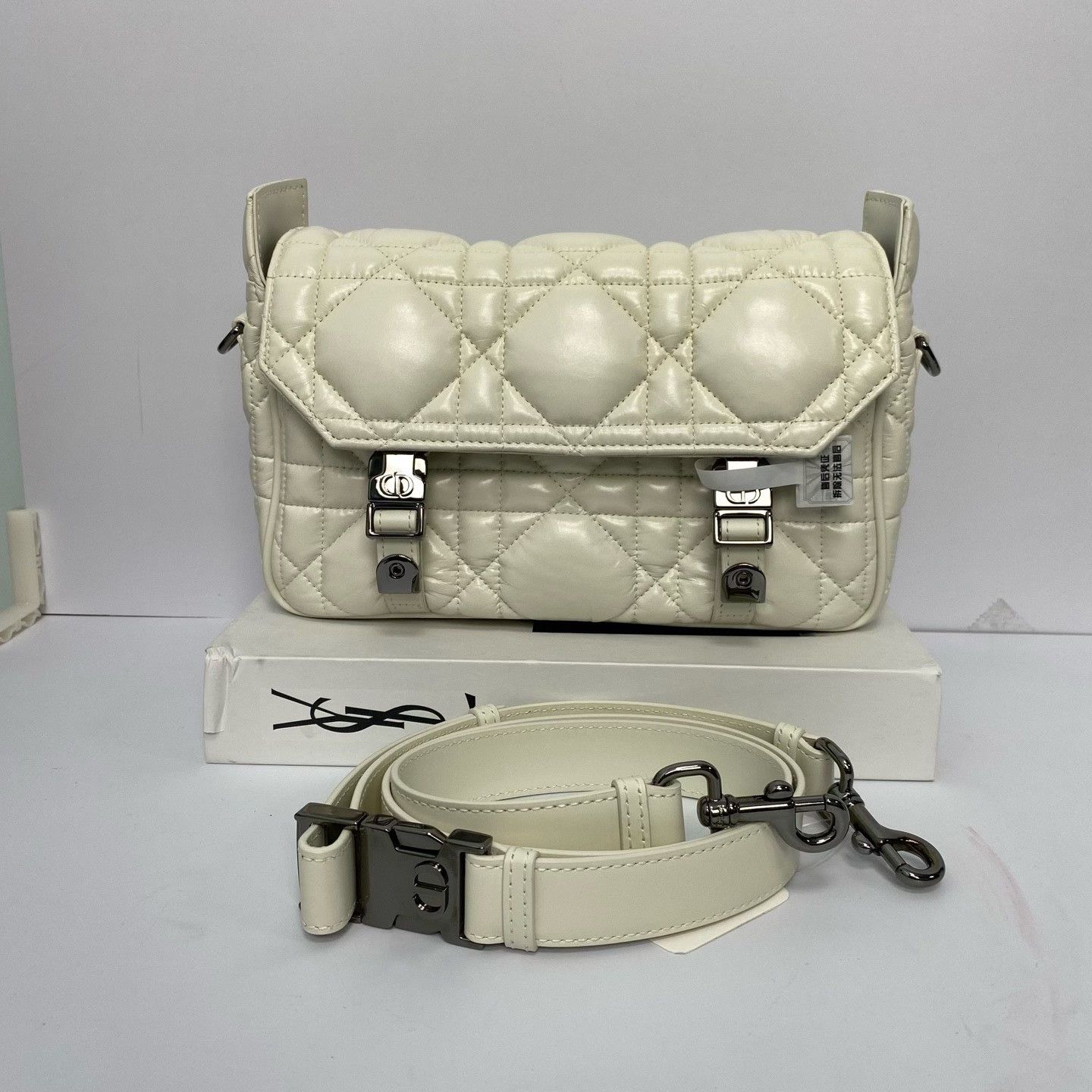 Dior Pre-loved Bag Very good condition Size ONE SIZE - 1 Thumbnail