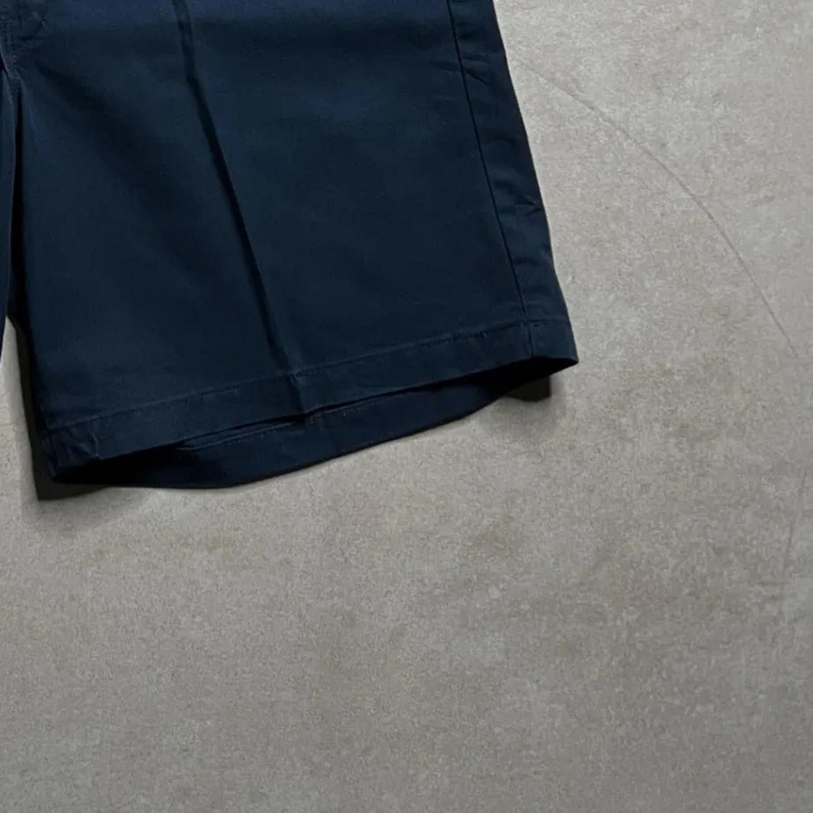 Dickies Vintage Dickies Navy Shorts - 34x8 Size US 34 / EU 50 - 5 Thumbnail