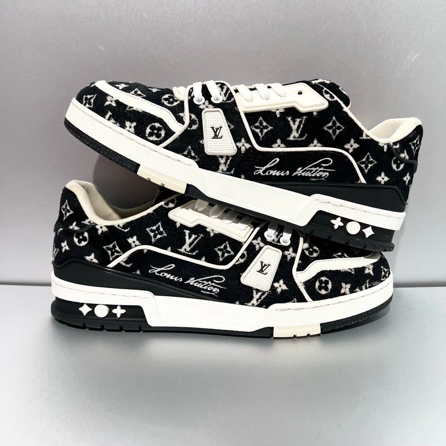 Louis Vuitton Louis Vuitton Suede All-over Monogram Canvas Sneakers Size US 8.5 / EU 41-42 - 7 Thumbnail