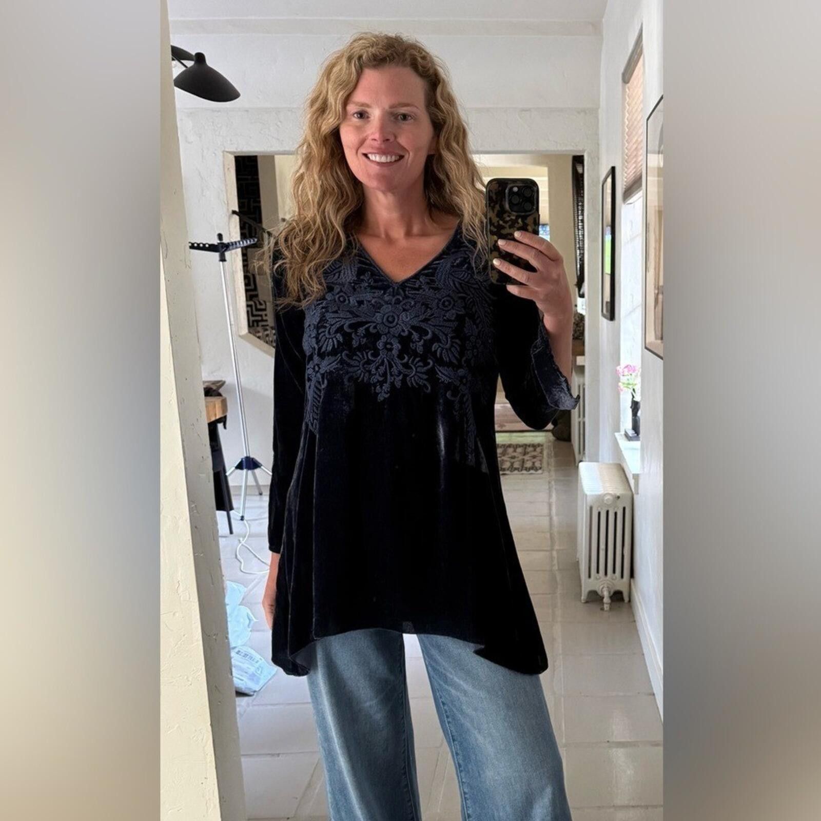 Other Johnny Was $255 Navy Kamala Velvet Embroidered Tunic, Size S Size S / US 4 / IT 40 - 4 Thumbnail