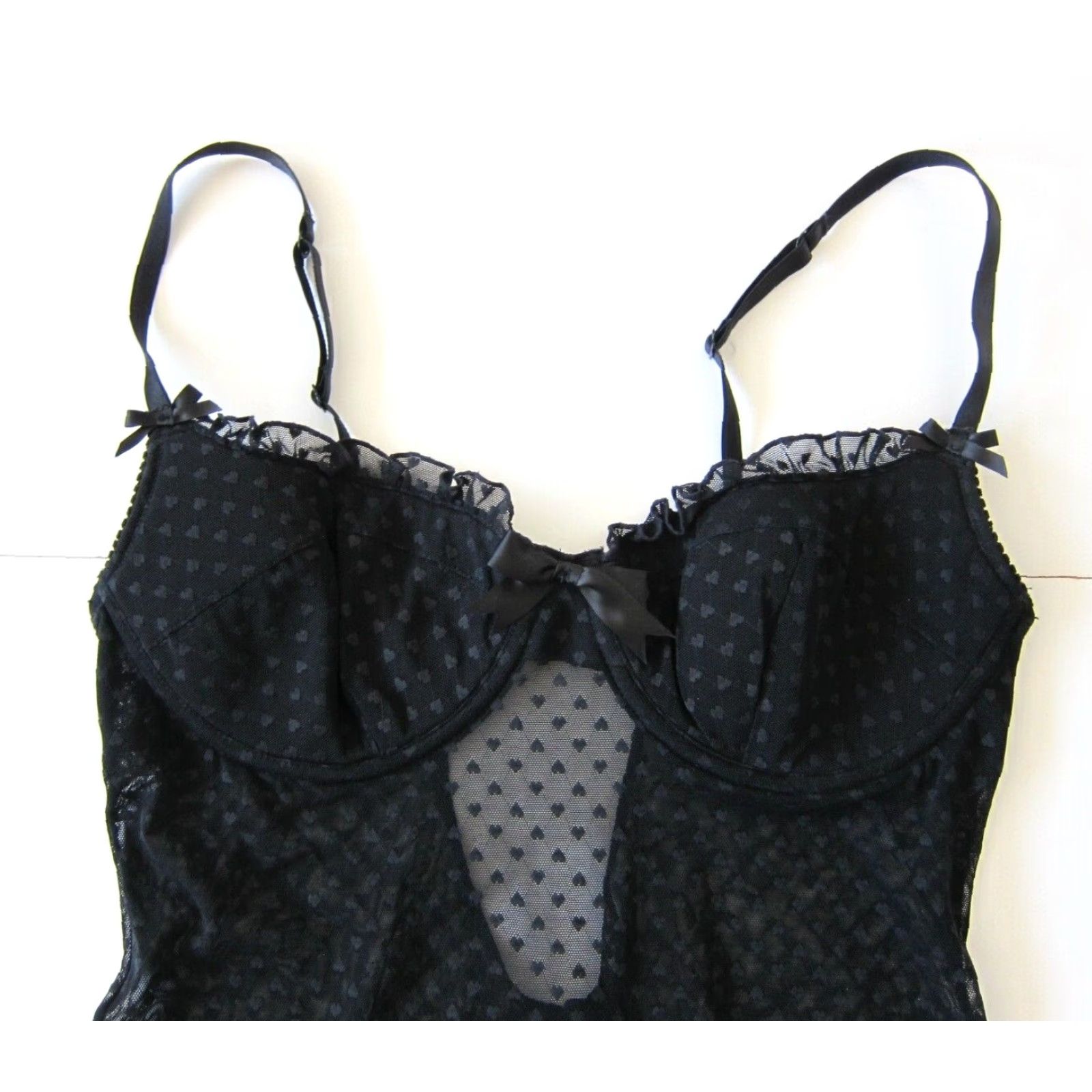 Victoria's Secret Victoria's Secret Sexy Little Things Black Lace Heart Underwire Camisole 36C Size ONE SIZE - 3 Thumbnail