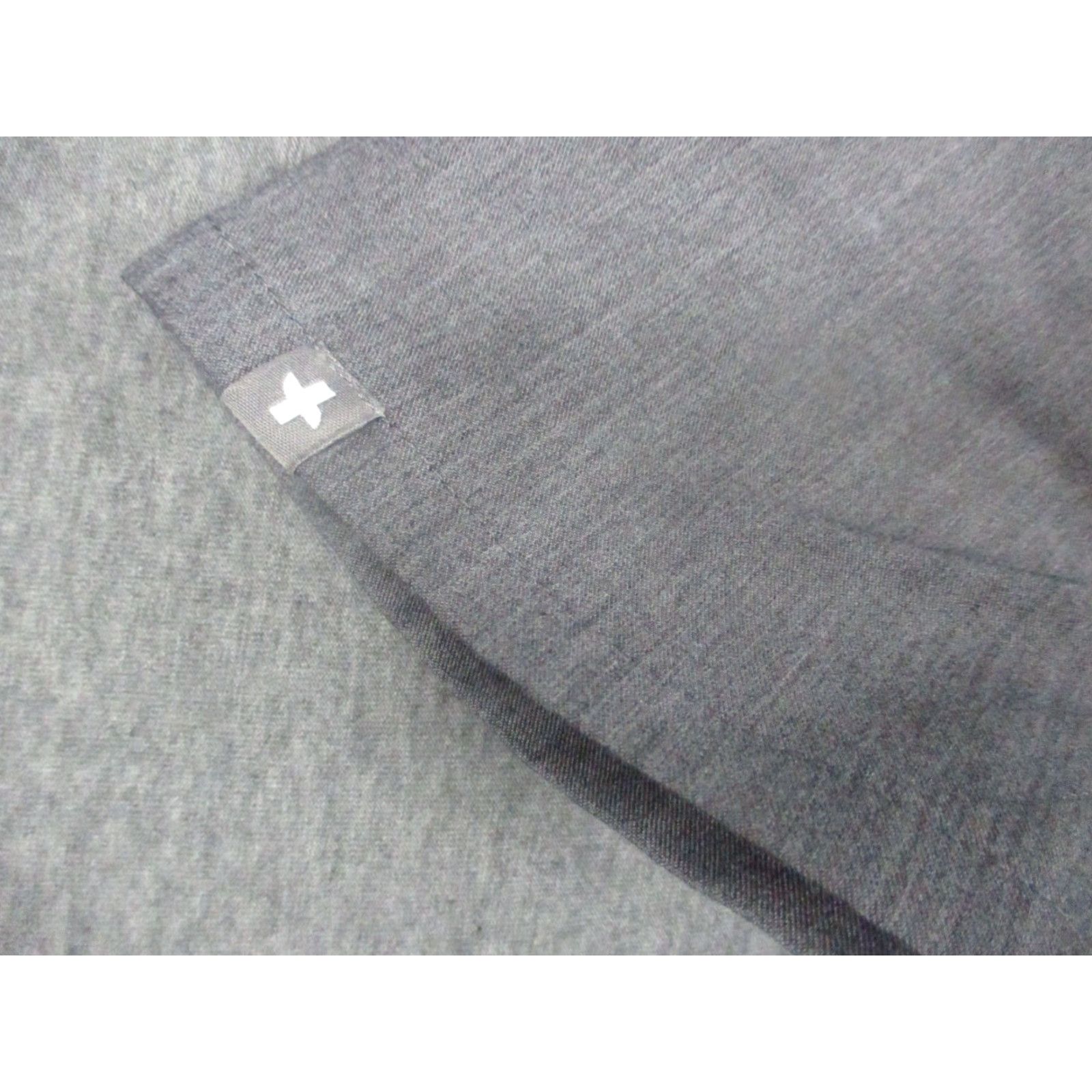Vintage FIGS Technical Collection Gray Catarina Scrubs V-Neck Top M Uniform Gray Unisex Shirt Size US M / EU 48-50 / 2 - 5 Thumbnail