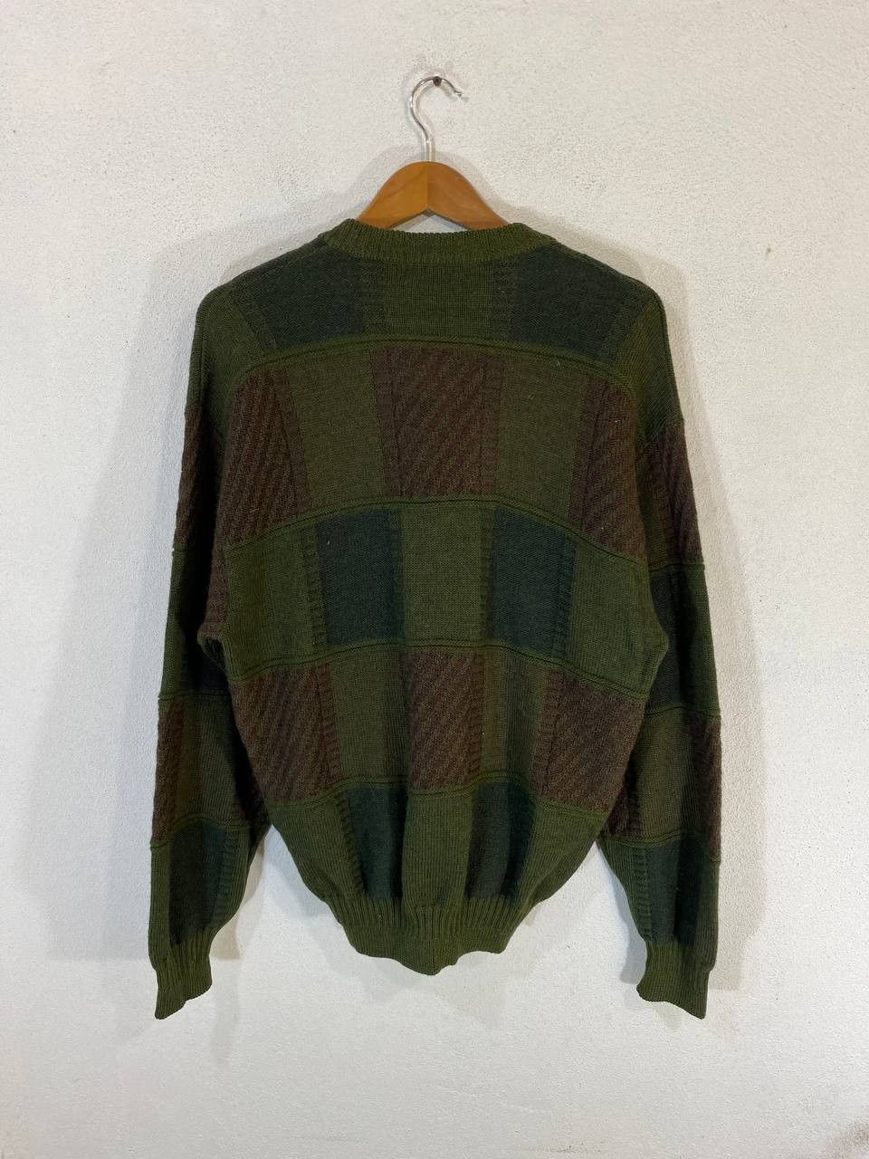Japanese Brand vintage japanese brand wool knitted sweater nice design Size US M / EU 48-50 / 2 - 8 Thumbnail