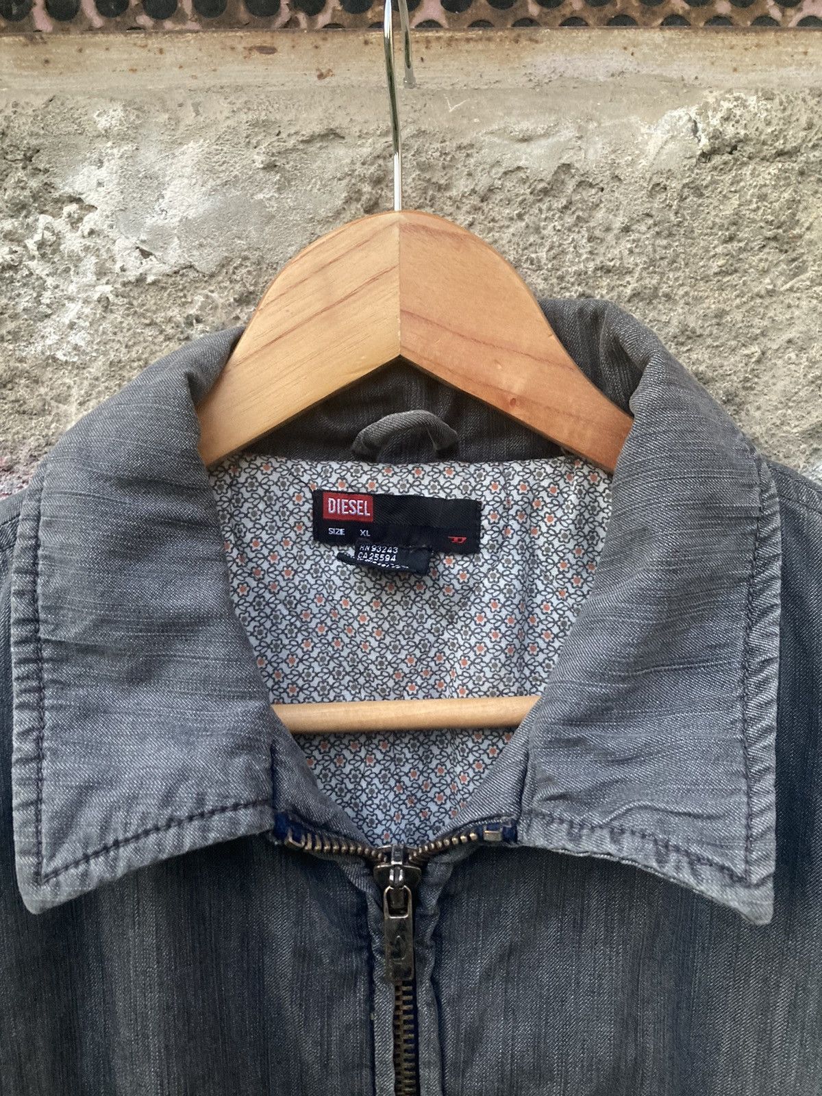 Diesel 2000s Diesel back printed jacket Size XL / US 12-14 / IT 48-50 - 4 Thumbnail