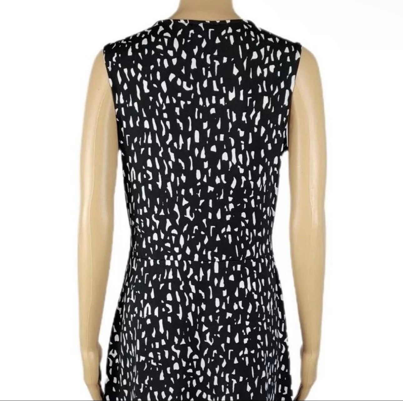 Shein Merona Black White Deep V Neck Sleeveless Dress Size M / US 6-8 / IT 42-44 - 3 Thumbnail