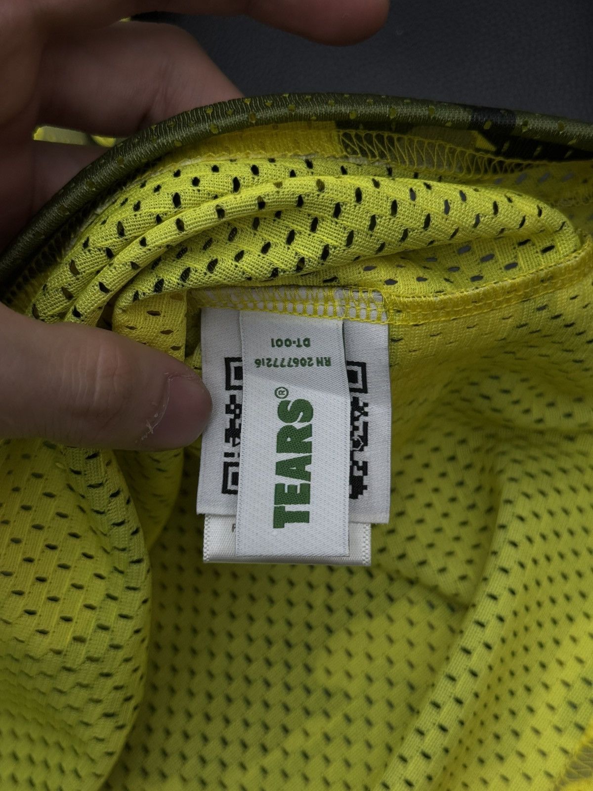 DENIM TEARS Denim Tears Yellow Camo Cotton Wreath Jersey Size L (NEW) Size US L / EU 52-54 / 3 - 8 Thumbnail