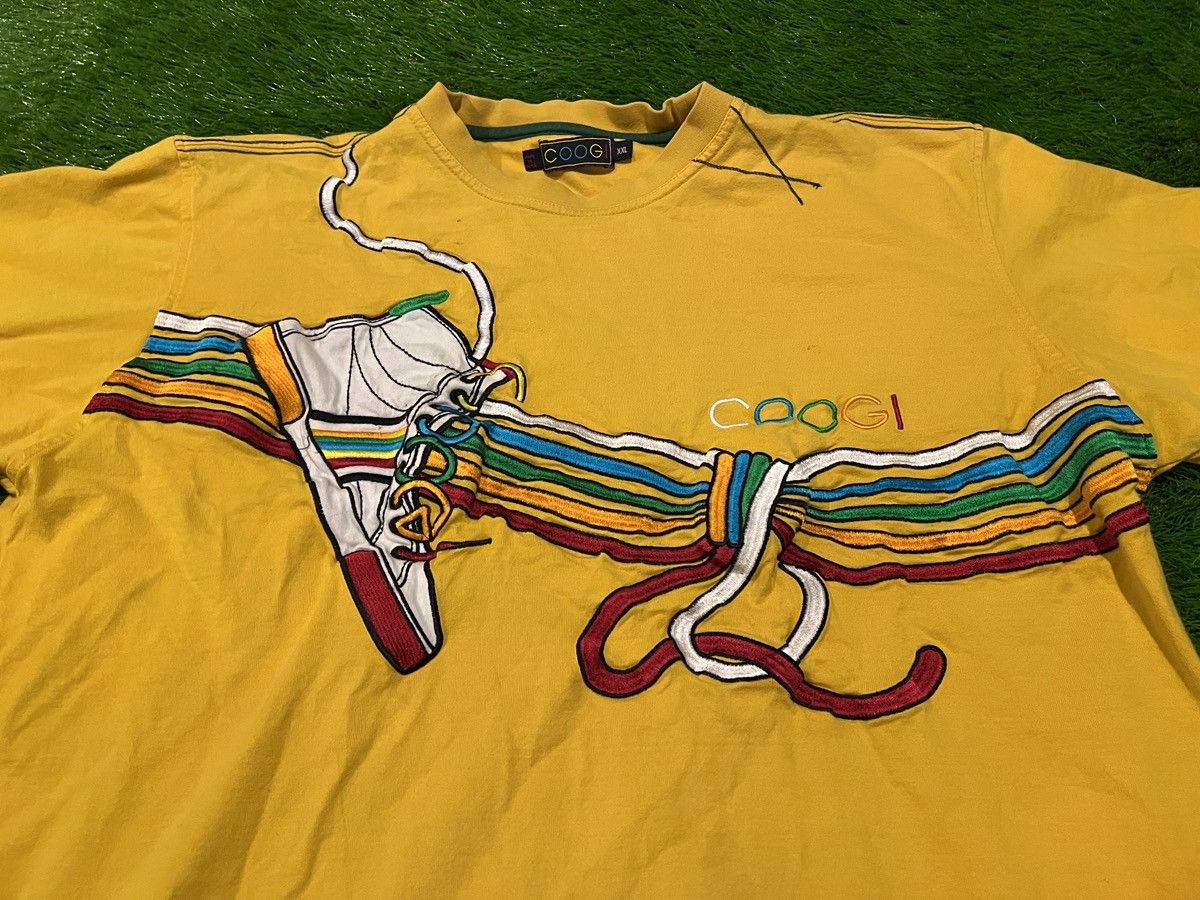 Coogi Vintage Y2K COOGI T-Shirt - Embroidered Rainbow Shoes Laces Size US XXL / EU 58 / 5 - 2 Thumbnail