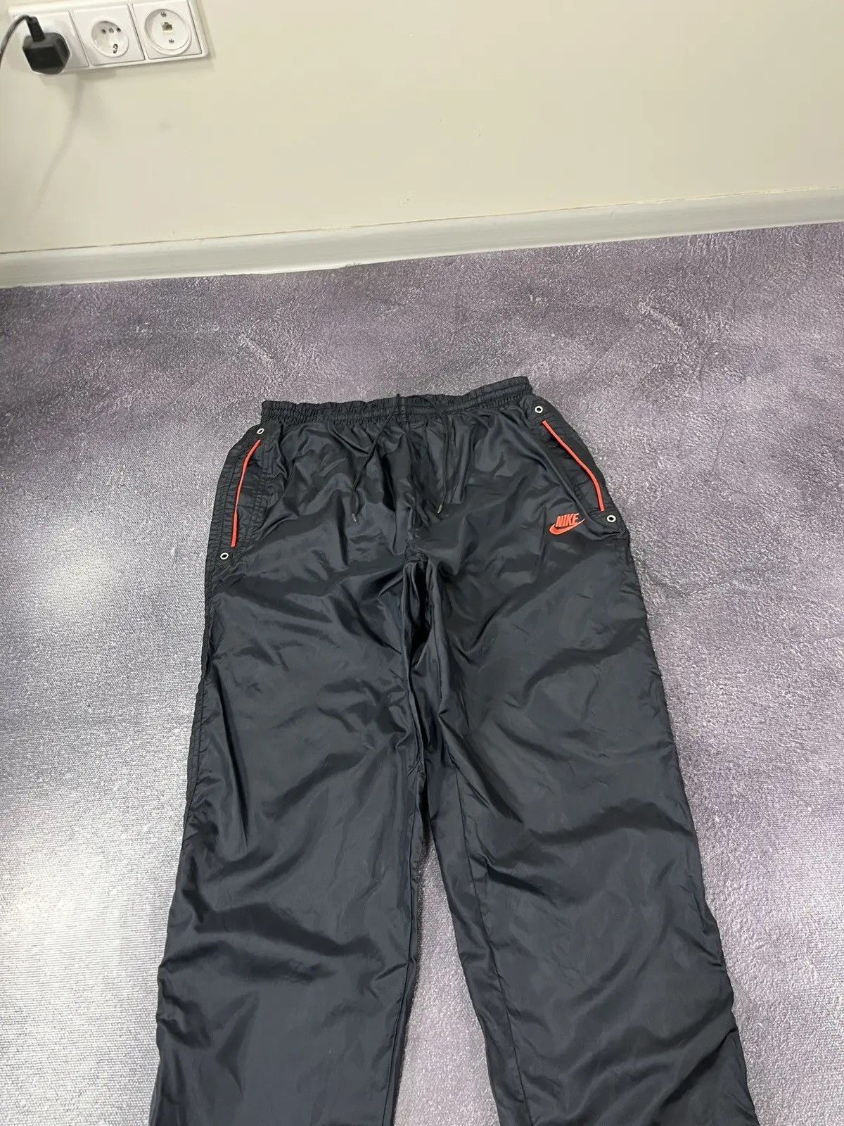 Nike × Vintage Vintage 90s Nike Swoosh Retro Hype Black Nylon Track Pants Size US 32 / EU 48 - 7 Thumbnail