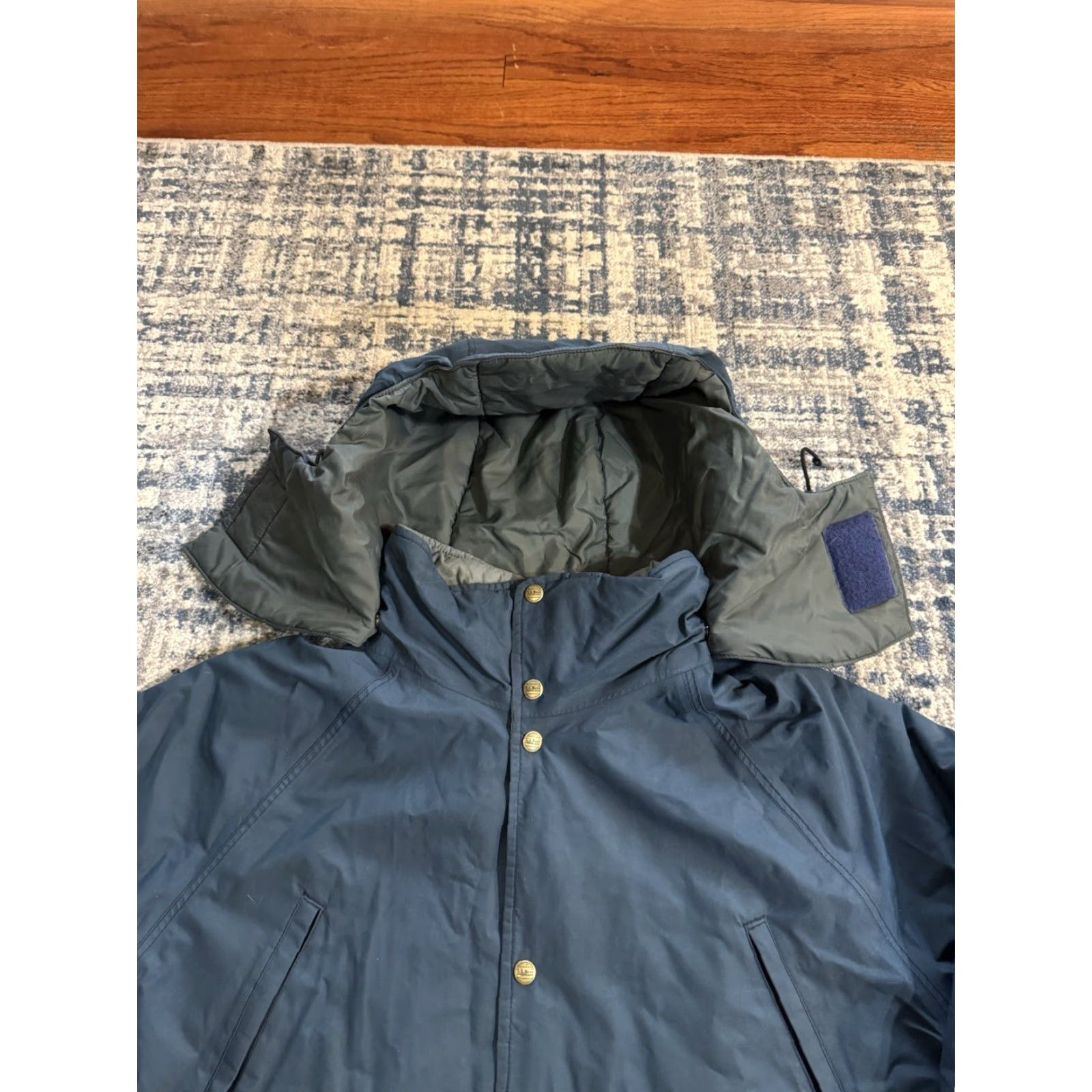 Vintage VINTAGE L.L. Bean Maine Wardens Parka Jacket Mens Large Gore-Tex Coat Thinsulate Water Resistant USA Made Navy Blue Casual Workwear Outdoors Size US L / EU 52-54 / 3 - 4 Thumbnail