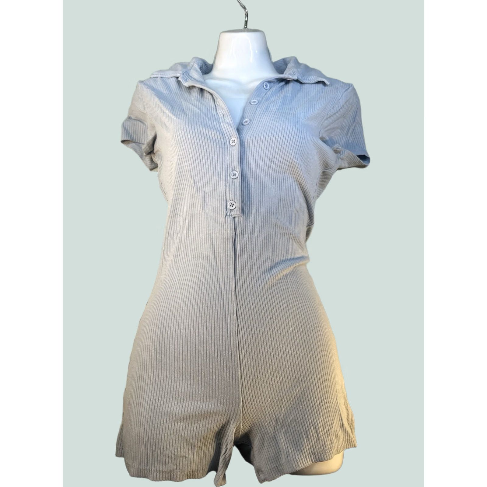 Vintage LNLZ Womens Ribbed Romper Light Blue Short Sleeve Button Front Size S Size 28" / US 6 / IT 42 - 1 Thumbnail